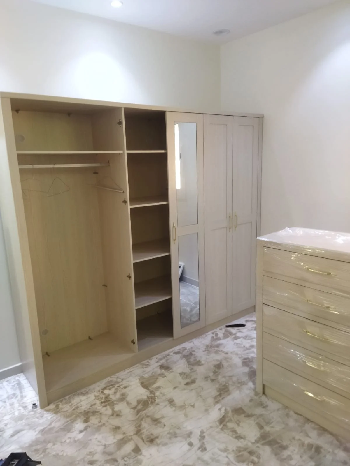 مؤسسة السهام السريعة الفاخرة المتحدة لنقل العفش بالدمام والخ

تُعد مؤسسة من انقل العفش بالدمام ونقل عفش الخبر ونقل عفش القطيف، حيث تقدم حلولًا متكاملة لنقل الأثاث بكل احترافية وأمان داخل المنطقة الشرقية. نحرص على تقديم خدمة موثوقة تلبي احتياجات الأفر