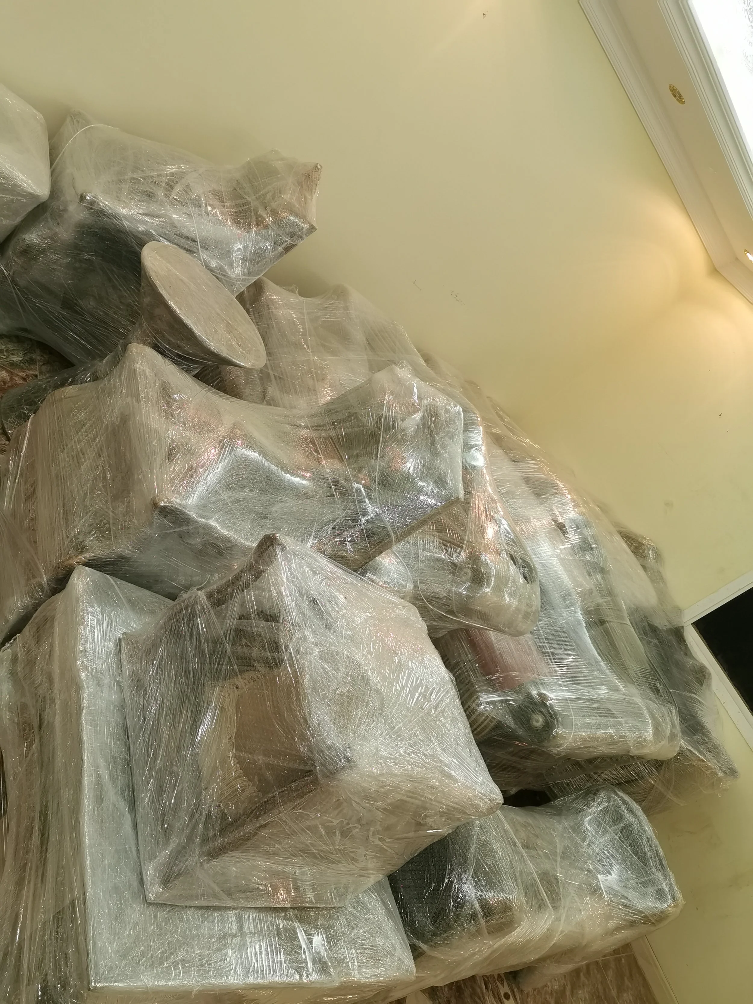 مؤسسة السهام السريعة الفاخرة المتحدة لنقل العفش بالدمام والخ

تُعد مؤسسة من انقل العفش بالدمام ونقل عفش الخبر ونقل عفش القطيف، حيث تقدم حلولًا متكاملة لنقل الأثاث بكل احترافية وأمان داخل المنطقة الشرقية. نحرص على تقديم خدمة موثوقة تلبي احتياجات الأفر