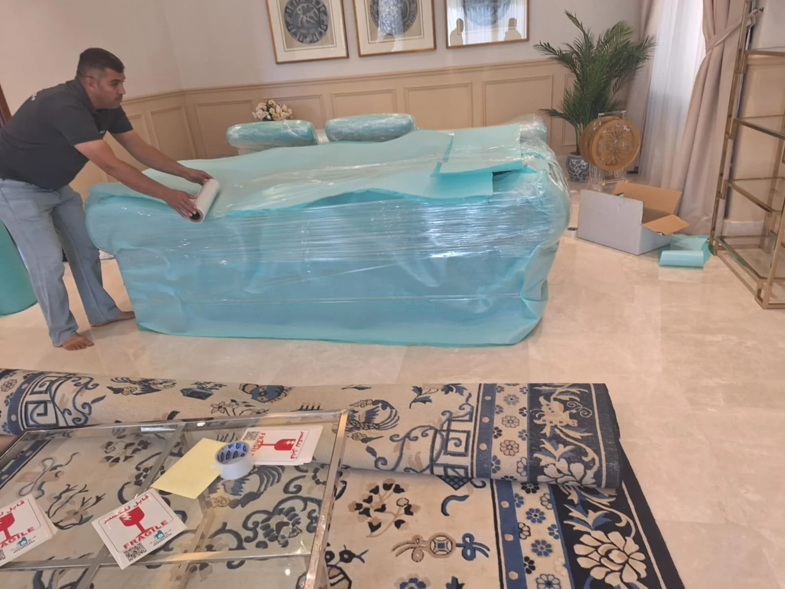 مؤسسة السهام السريعة الفاخرة المتحدة لنقل العفش بالدمام والخ

تُعد مؤسسة من انقل العفش بالدمام ونقل عفش الخبر ونقل عفش القطيف، حيث تقدم حلولًا متكاملة لنقل الأثاث بكل احترافية وأمان داخل المنطقة الشرقية. نحرص على تقديم خدمة موثوقة تلبي احتياجات الأفر