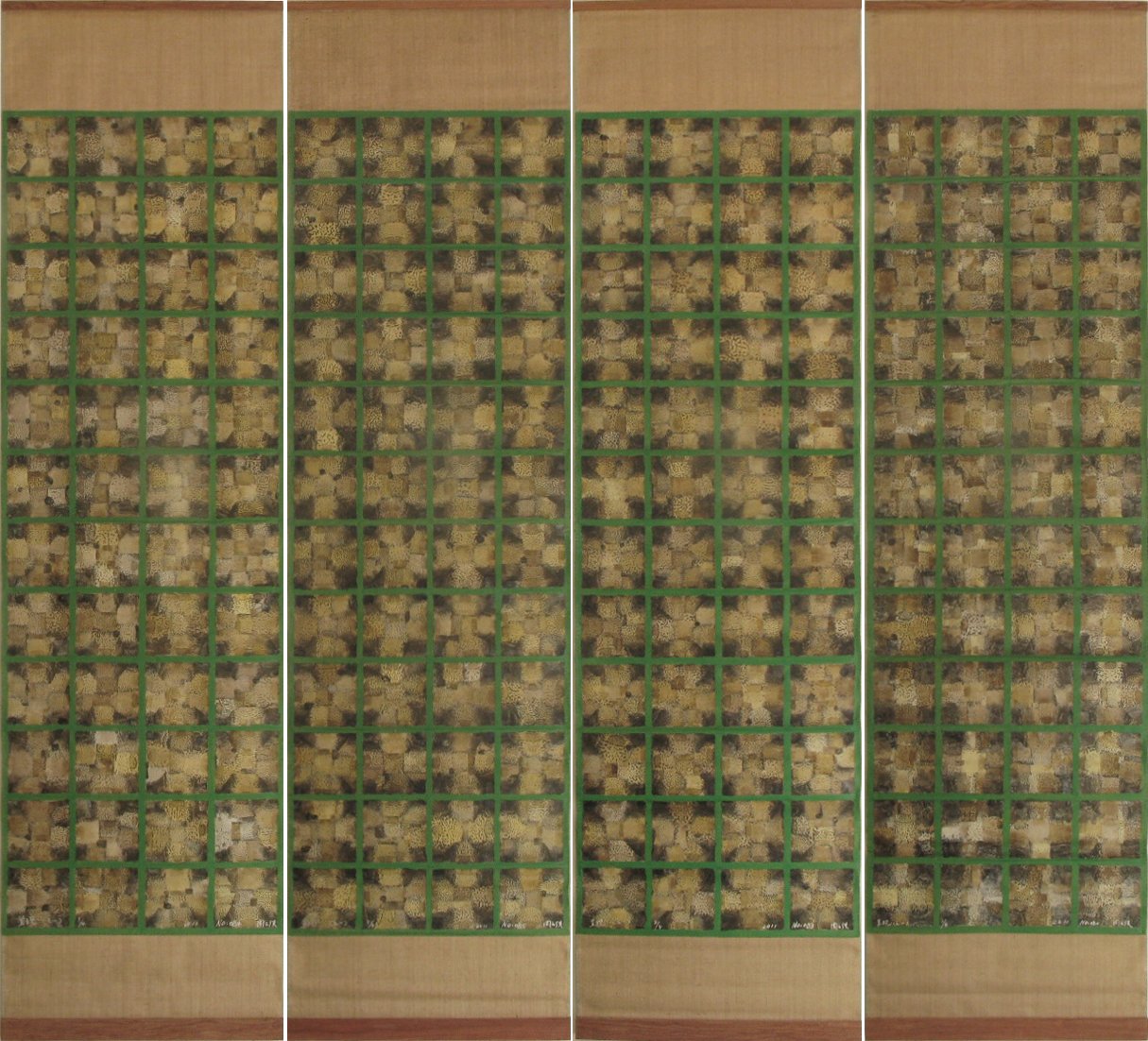 《批判的呈现》2011年 蟾皮贴 299x80cm x4.jpg