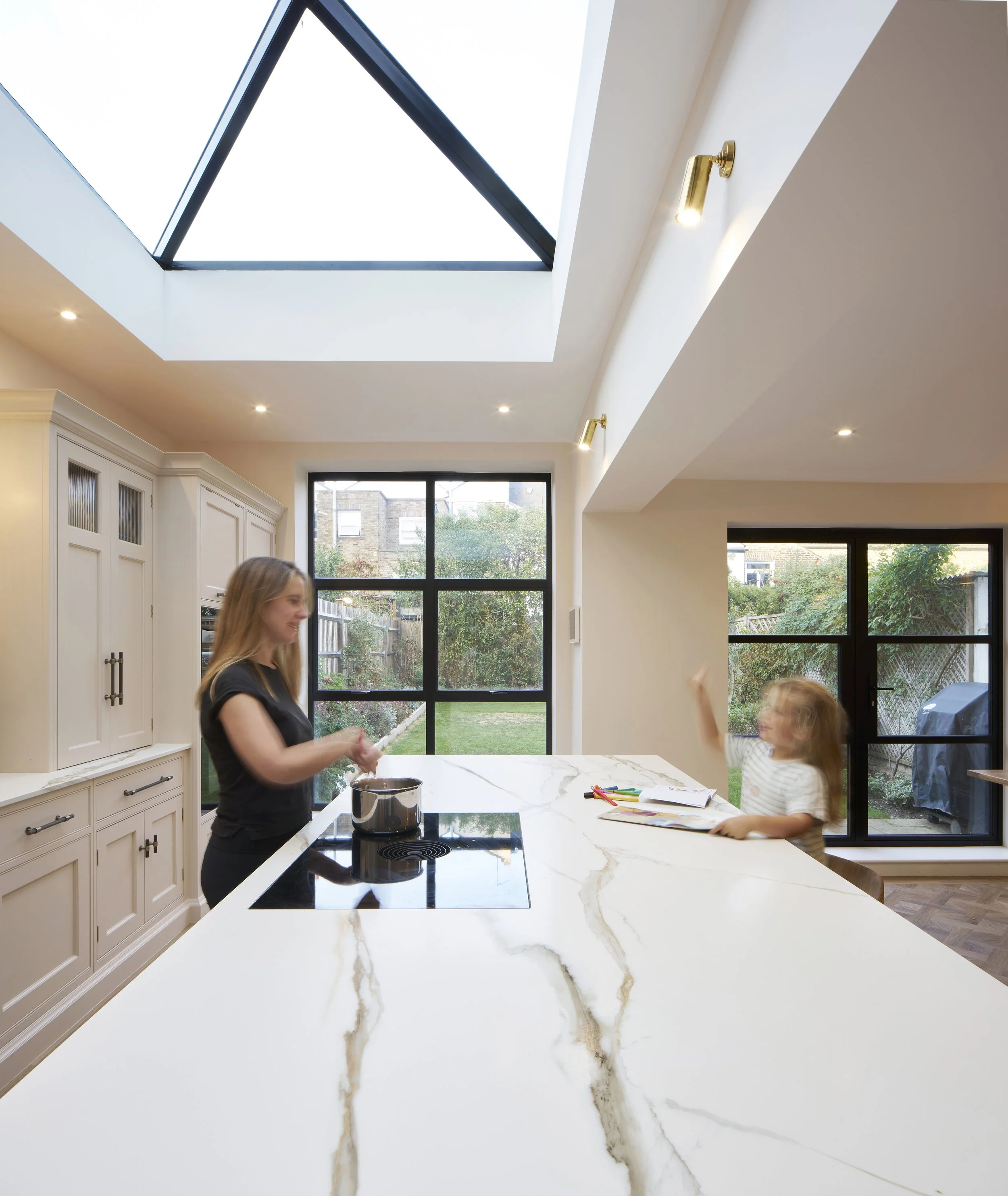 Kitchen 2.jpg