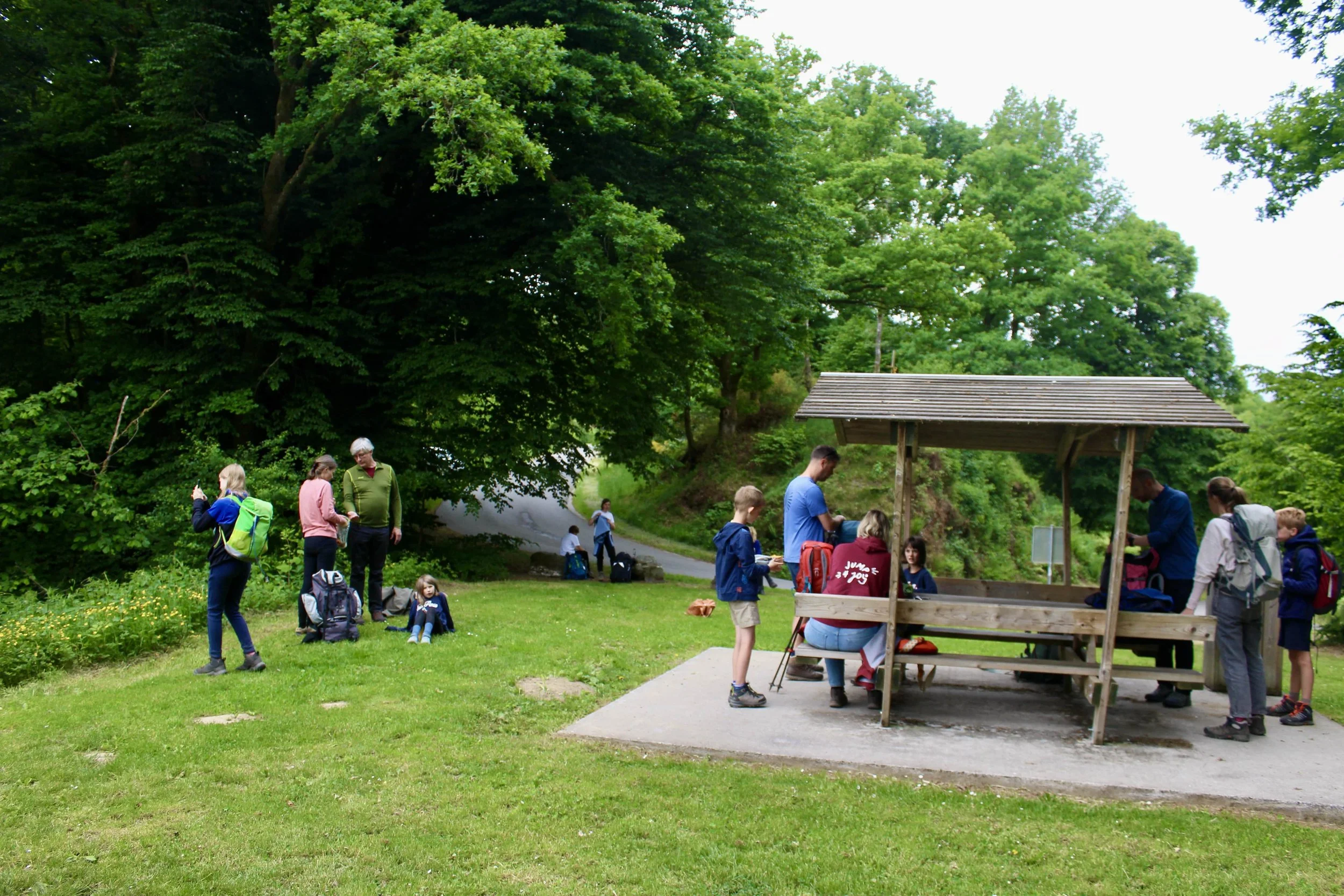 huttentocht in belgie pauze.jpeg