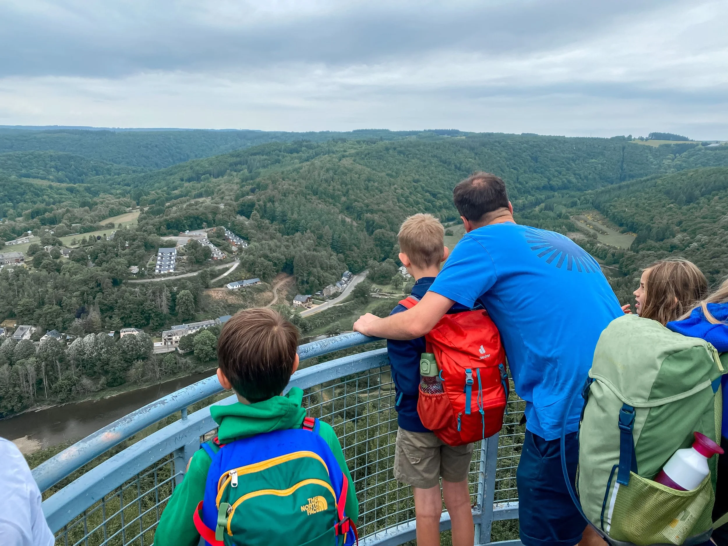 huttentocht in belgie roche a saloru.jpeg