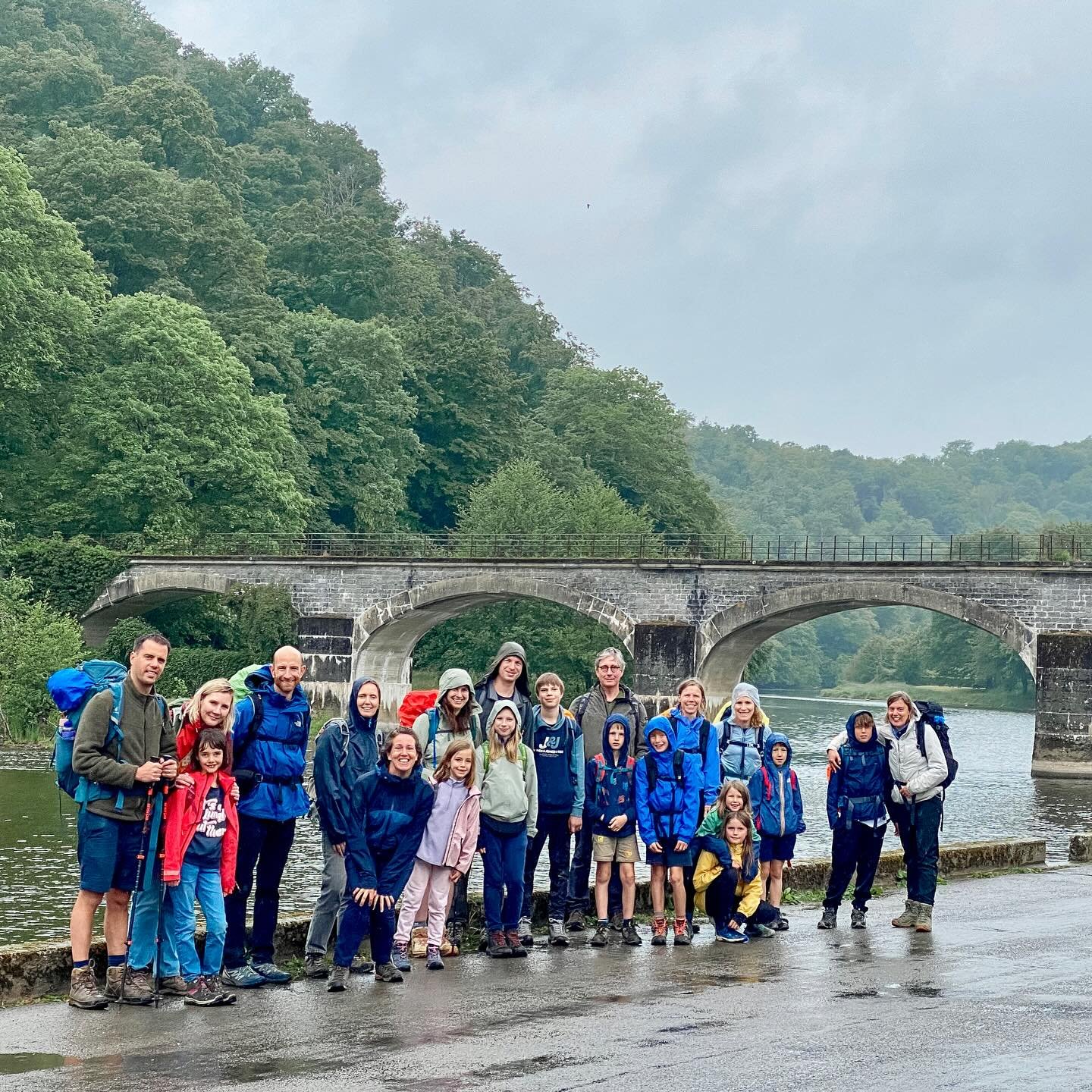 De eerste lichting hike heroes op Huttentocht in Belgi&euml; 💪🏻

Joost kreeg het als verjaardagscadeau van zijn vrouw omdat hij zo graag in de bergen wandelt, zijn kinderen lieten er hun schoolfeest voor, Nele schreef haar gezin in omdat ze hen pro