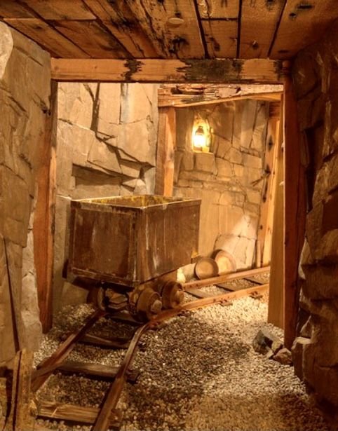 ‘Copper Ore in an Abandoned Mine’