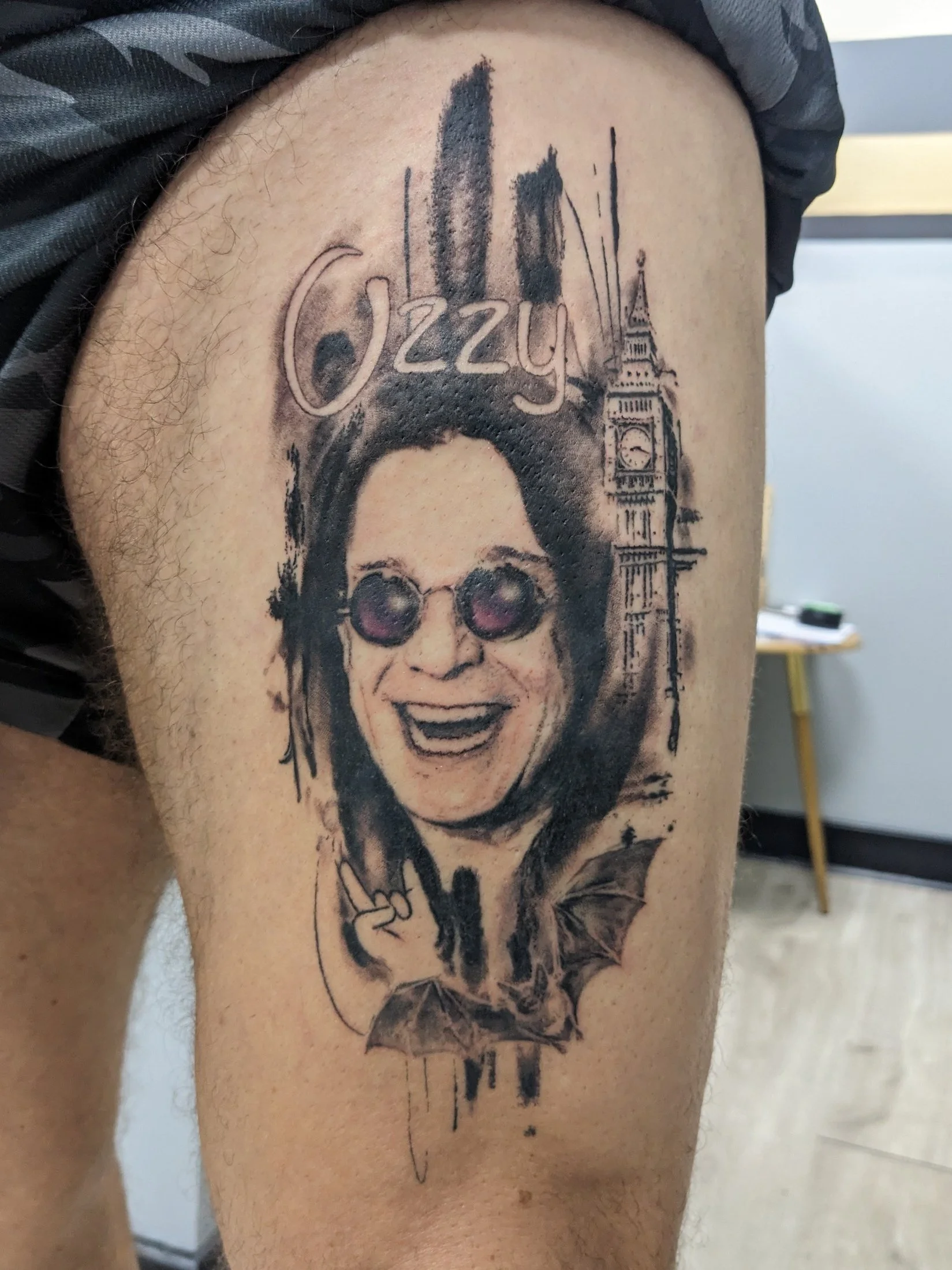 Abstract realism, portrait, thigh 