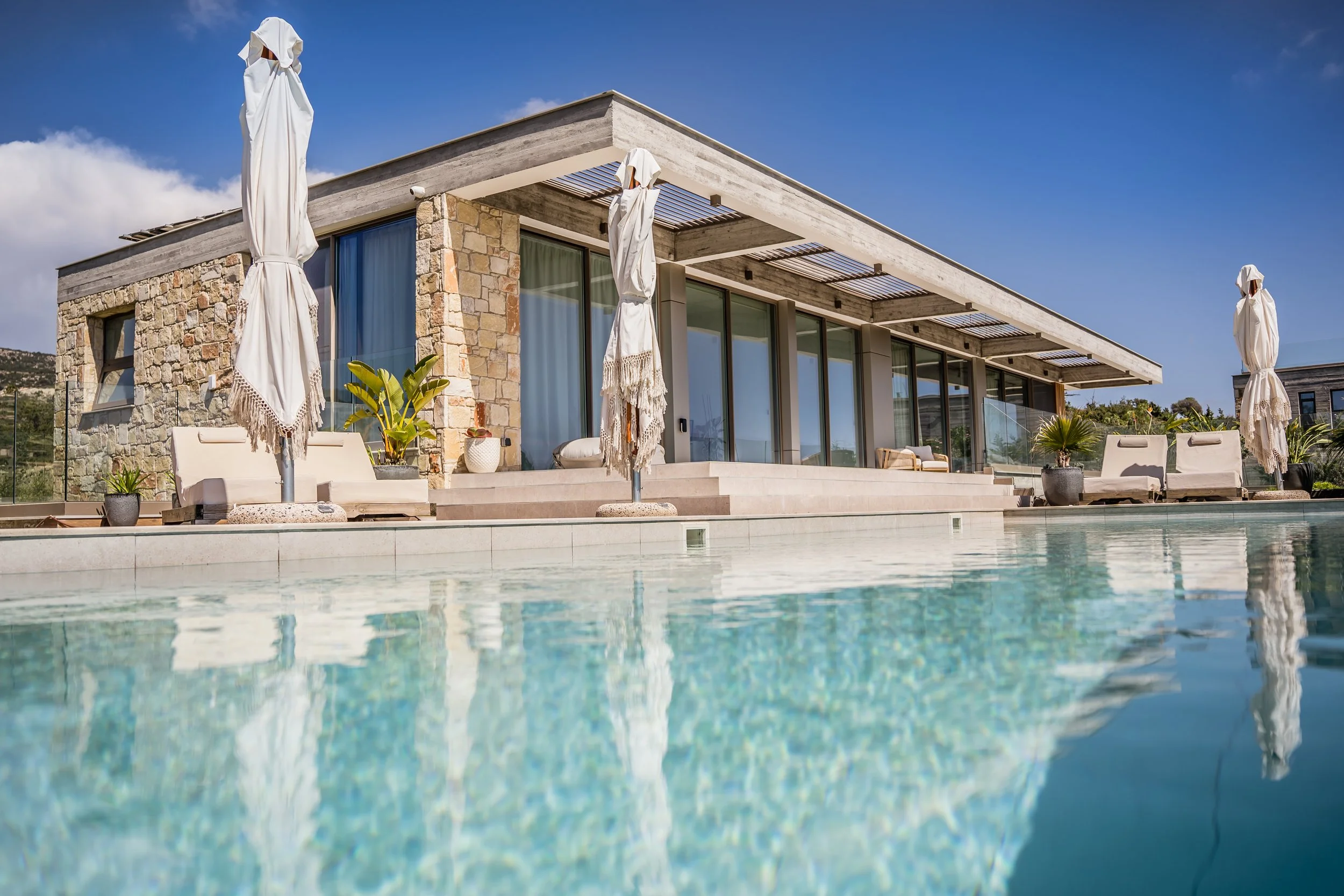 Eleanian 6 B/R luxury villa