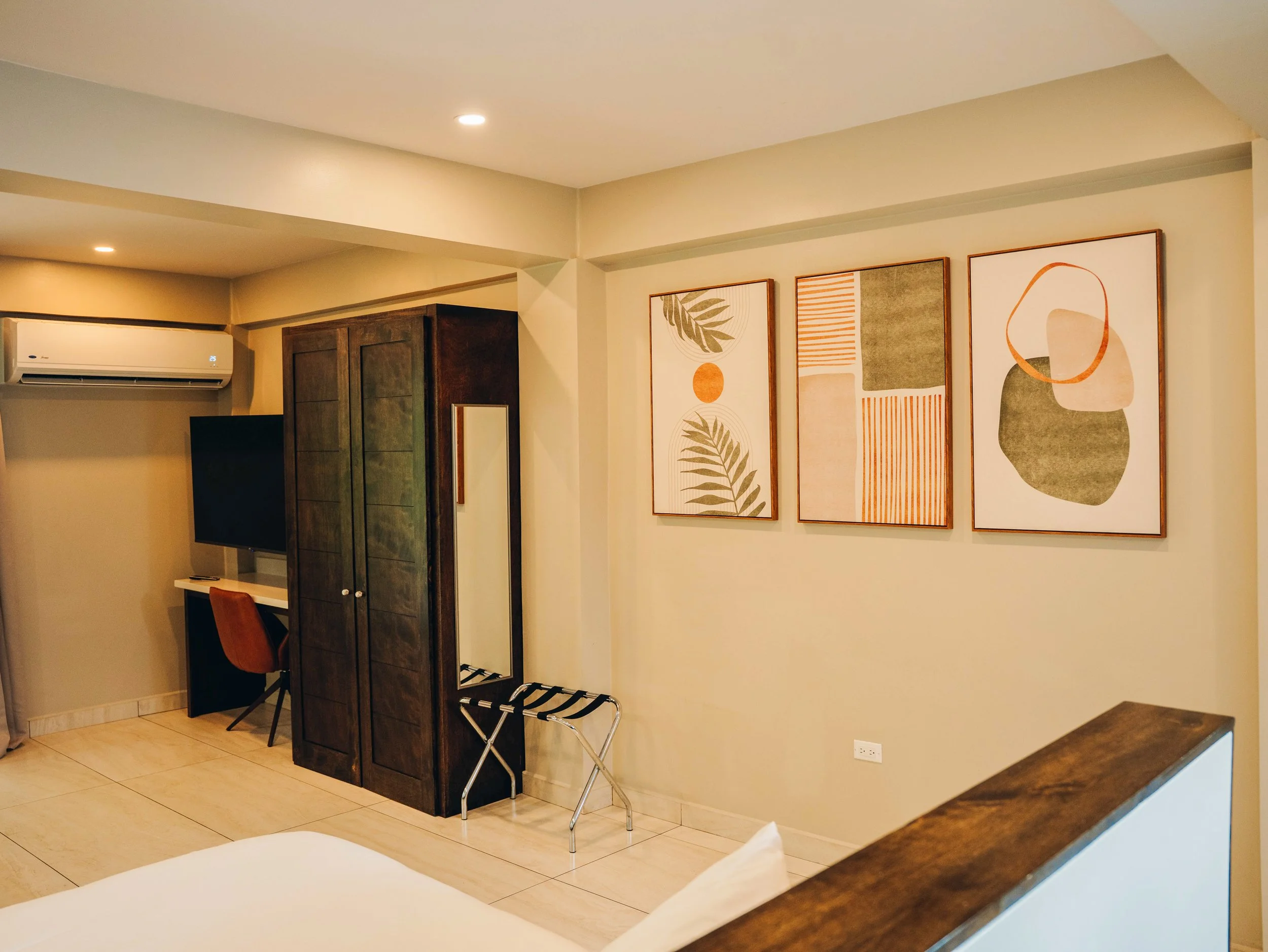 King Suite private spa bathroom — boutique hotel Belize City Belize
