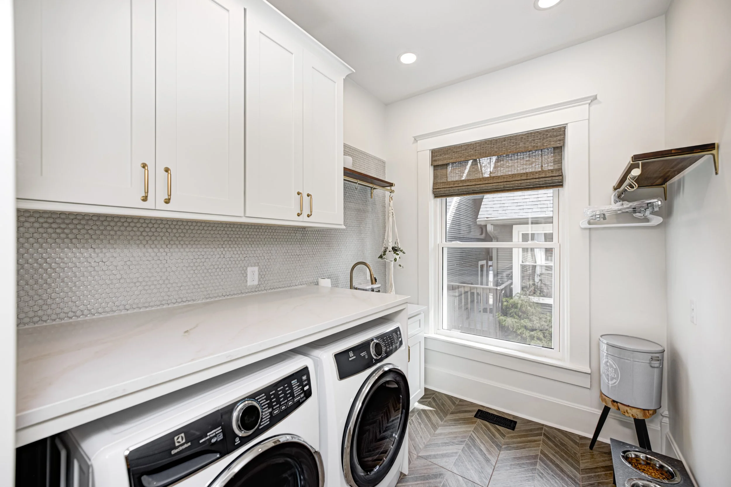 670 W Pine St_39.jpg