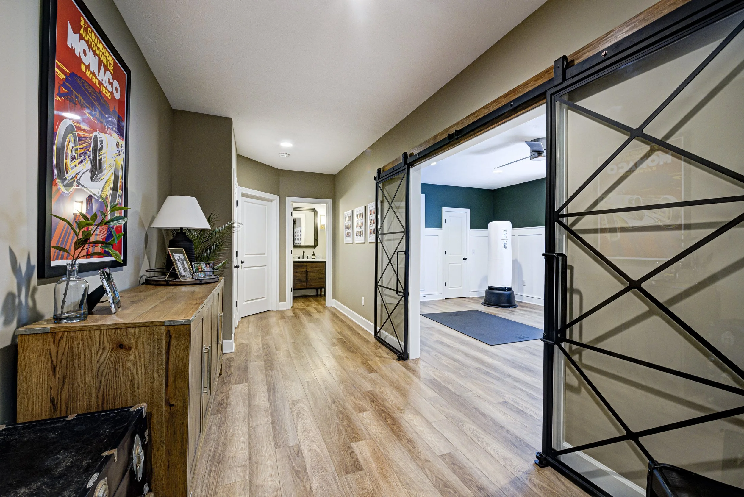 1066 Domino Dr_18.JPG