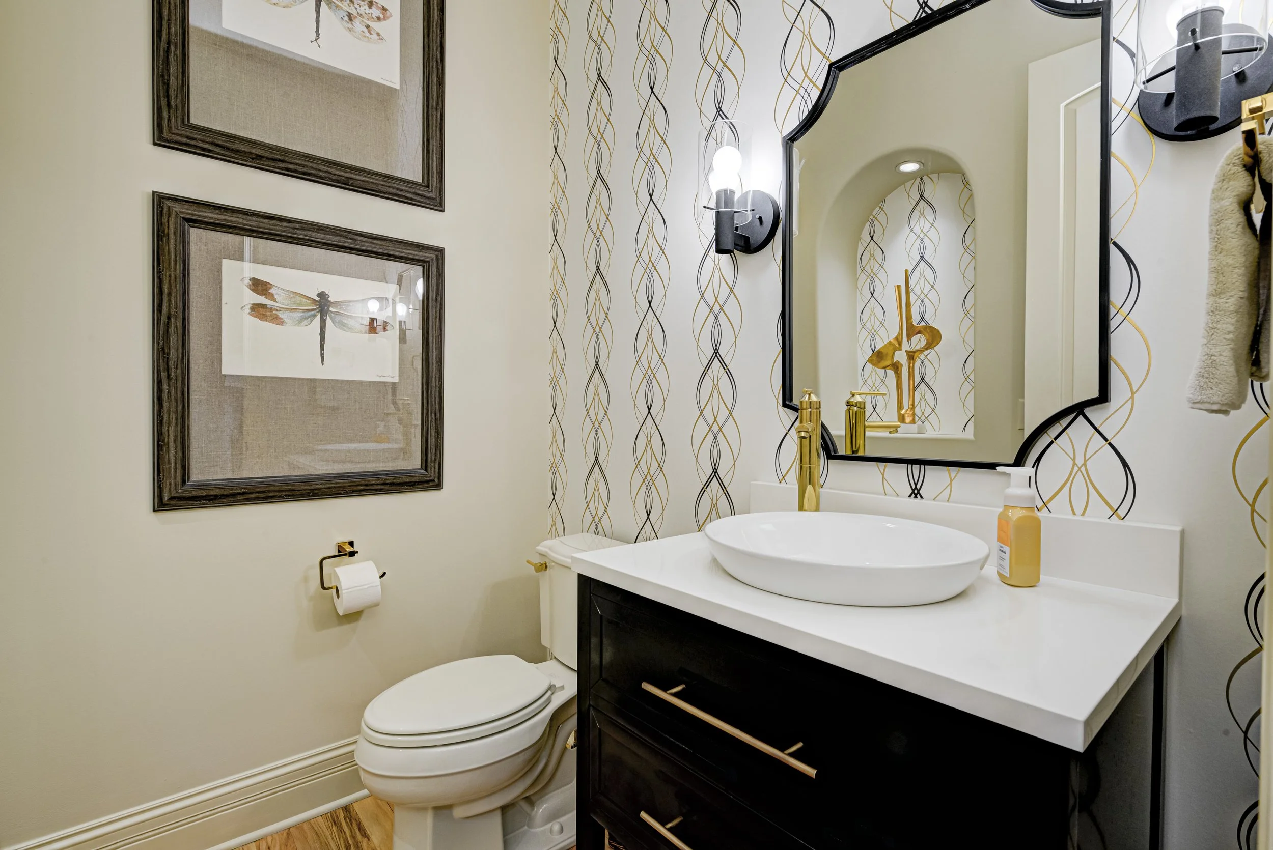 2330 Finchley Rd_10.JPG