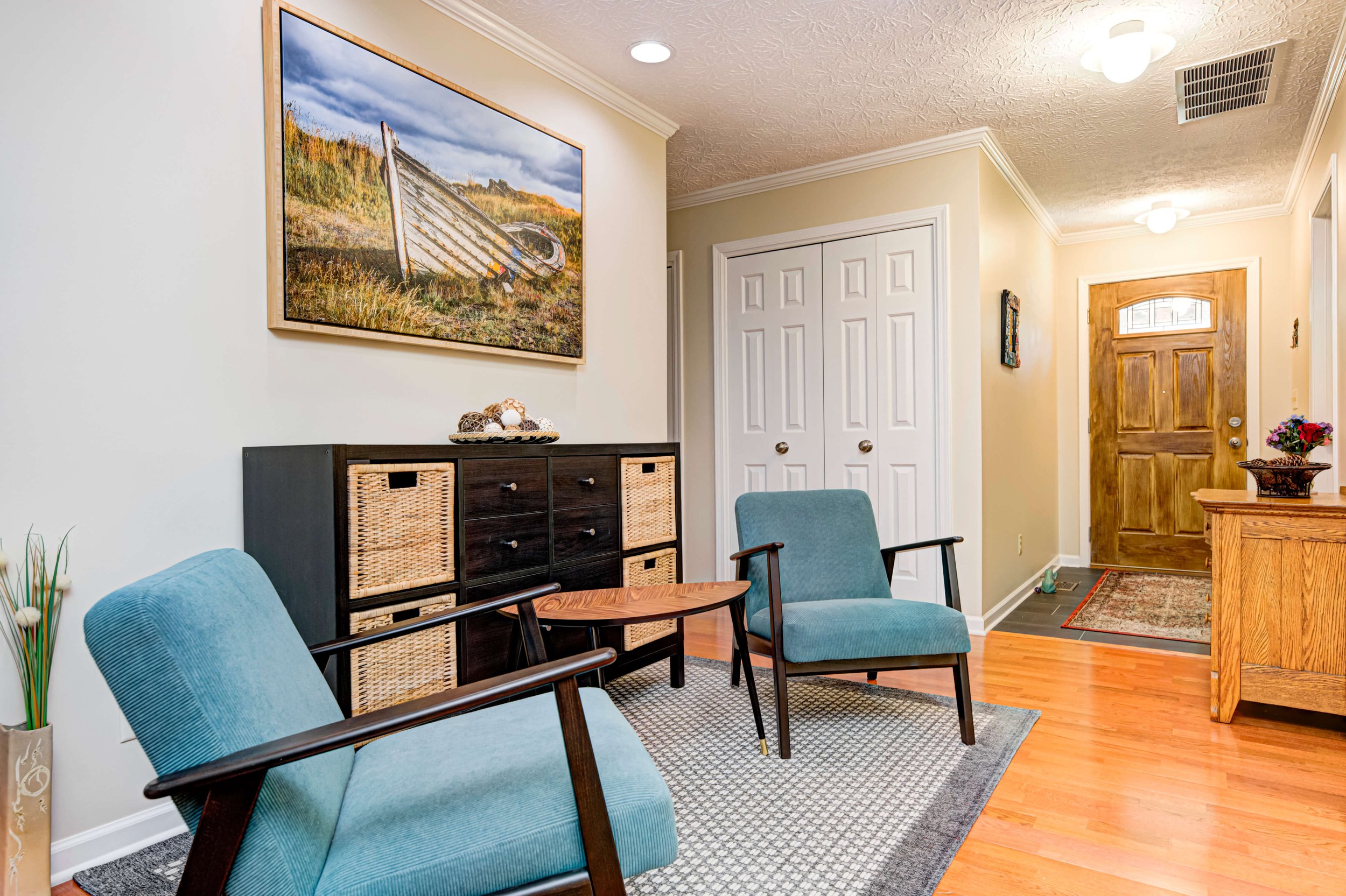 150 Rolling Hills Dr_02.jpg