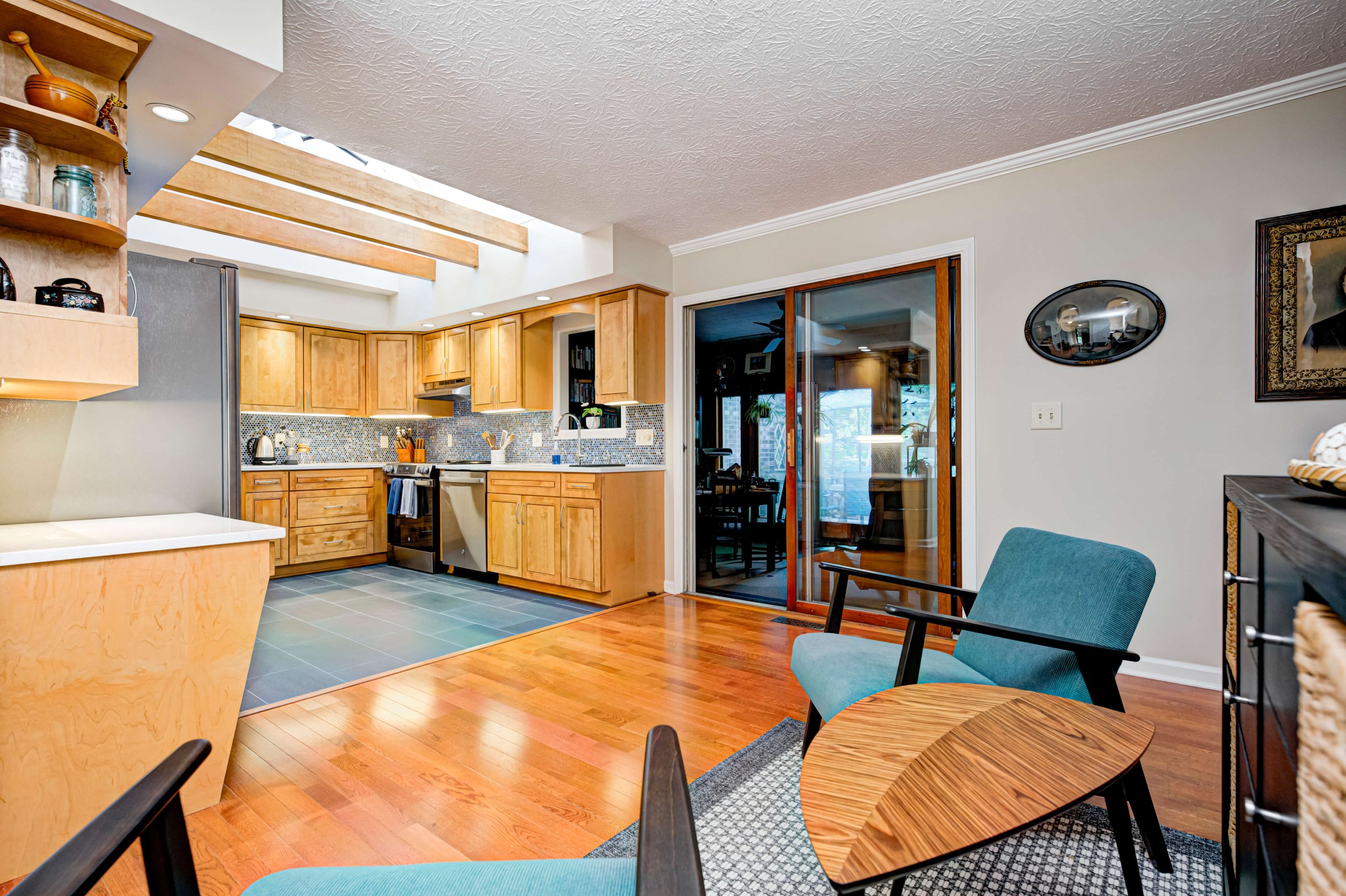 150 Rolling Hills Dr_05.jpg