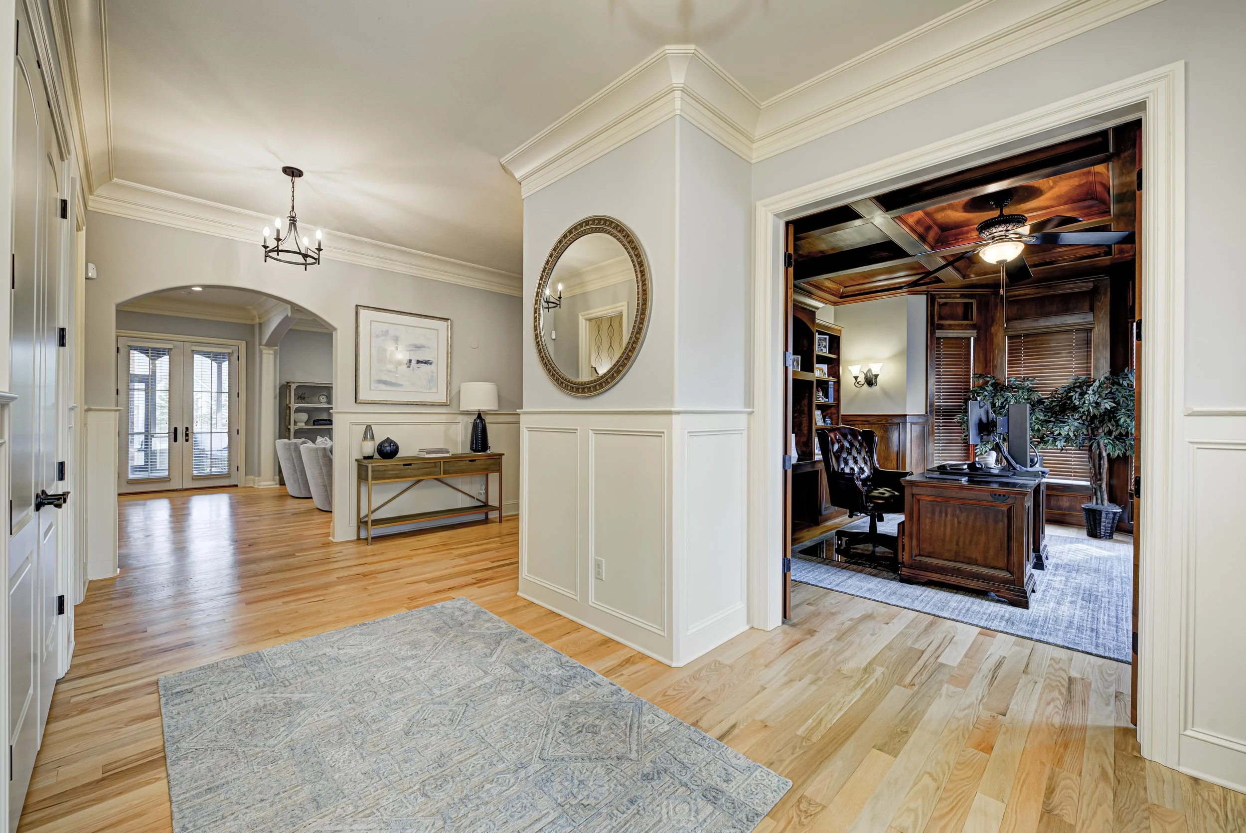 2330 Finchley Rd_04.JPG