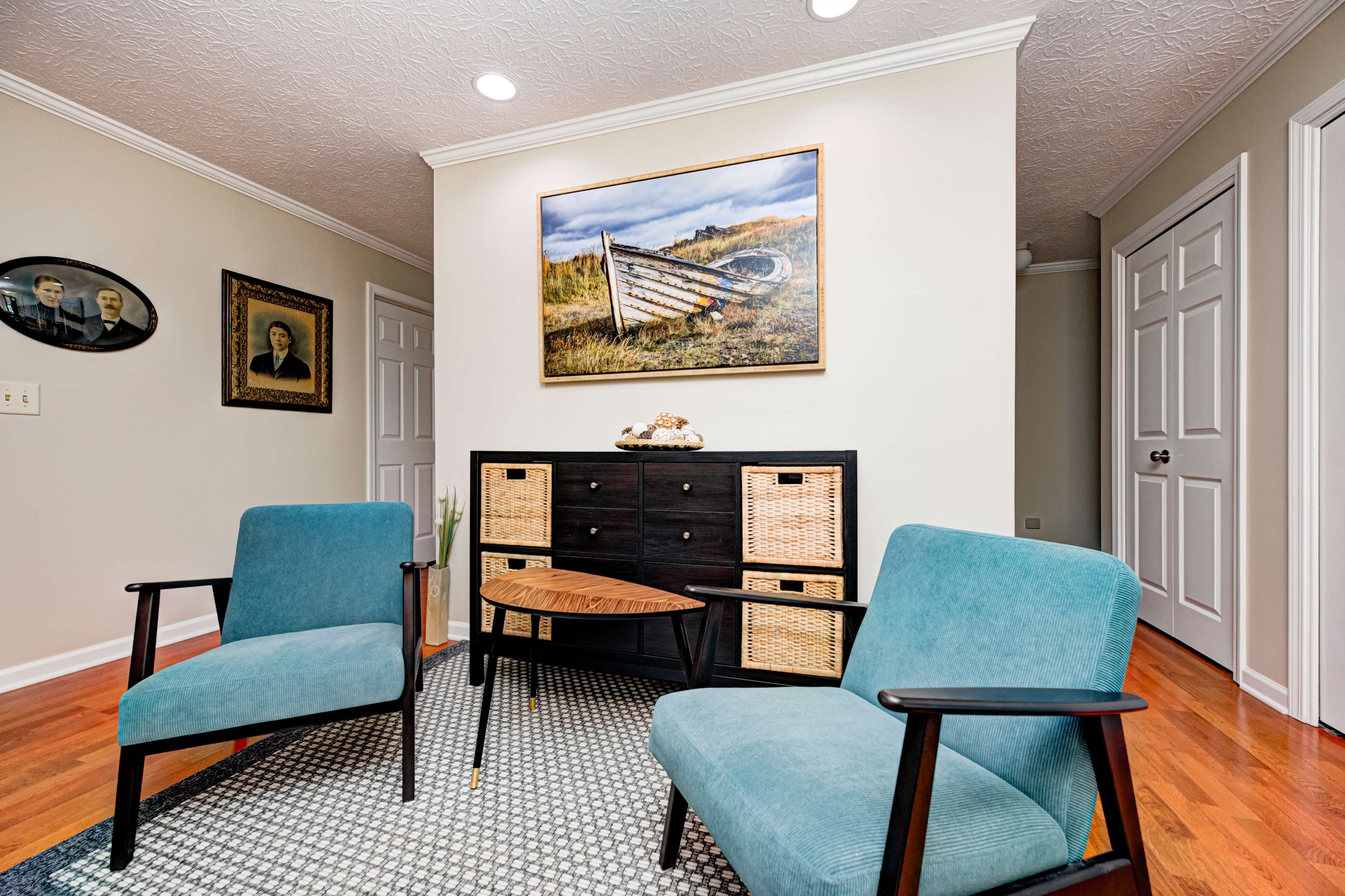 150 Rolling Hills Dr_04.jpg