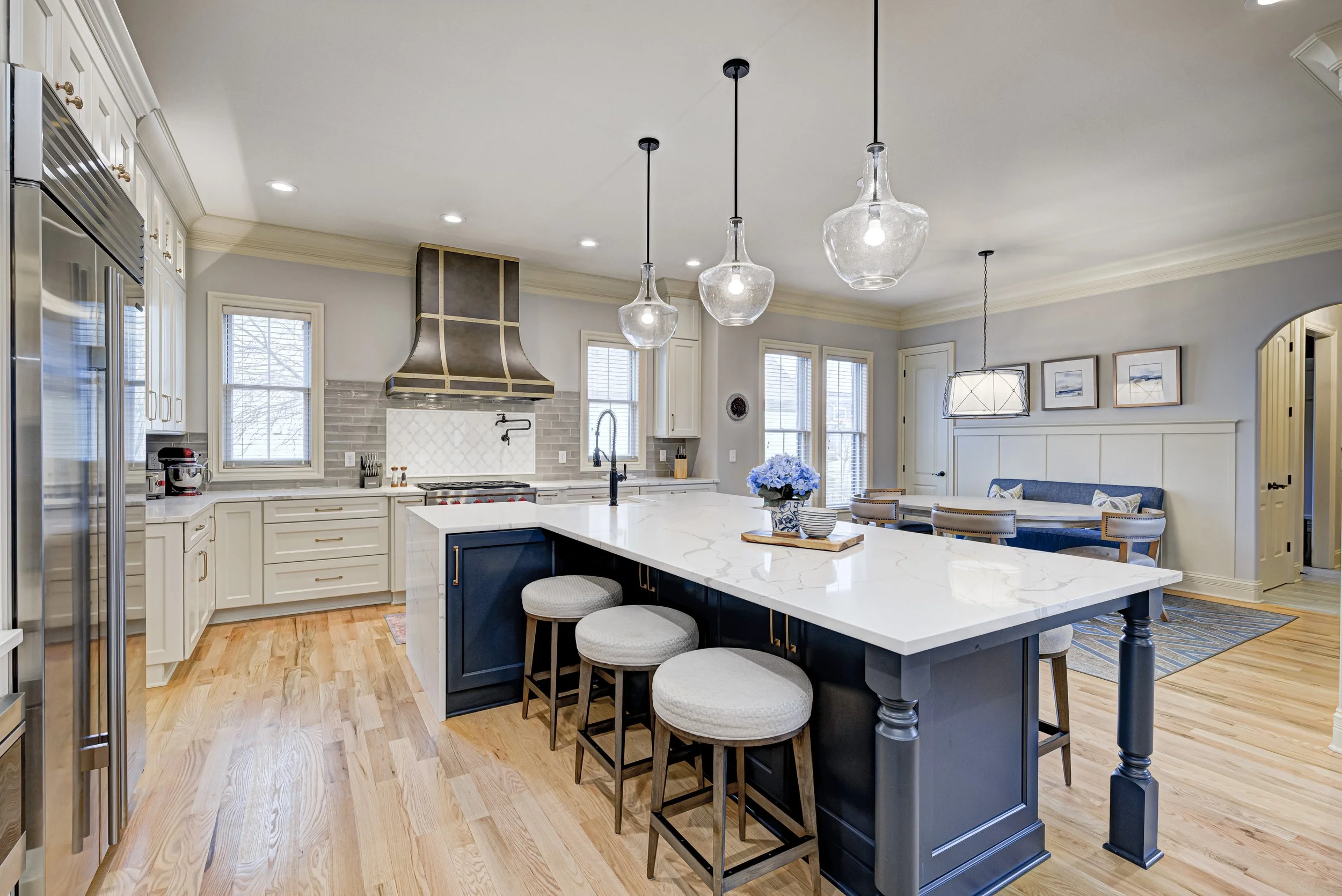 2330 Finchley Rd_20.JPG