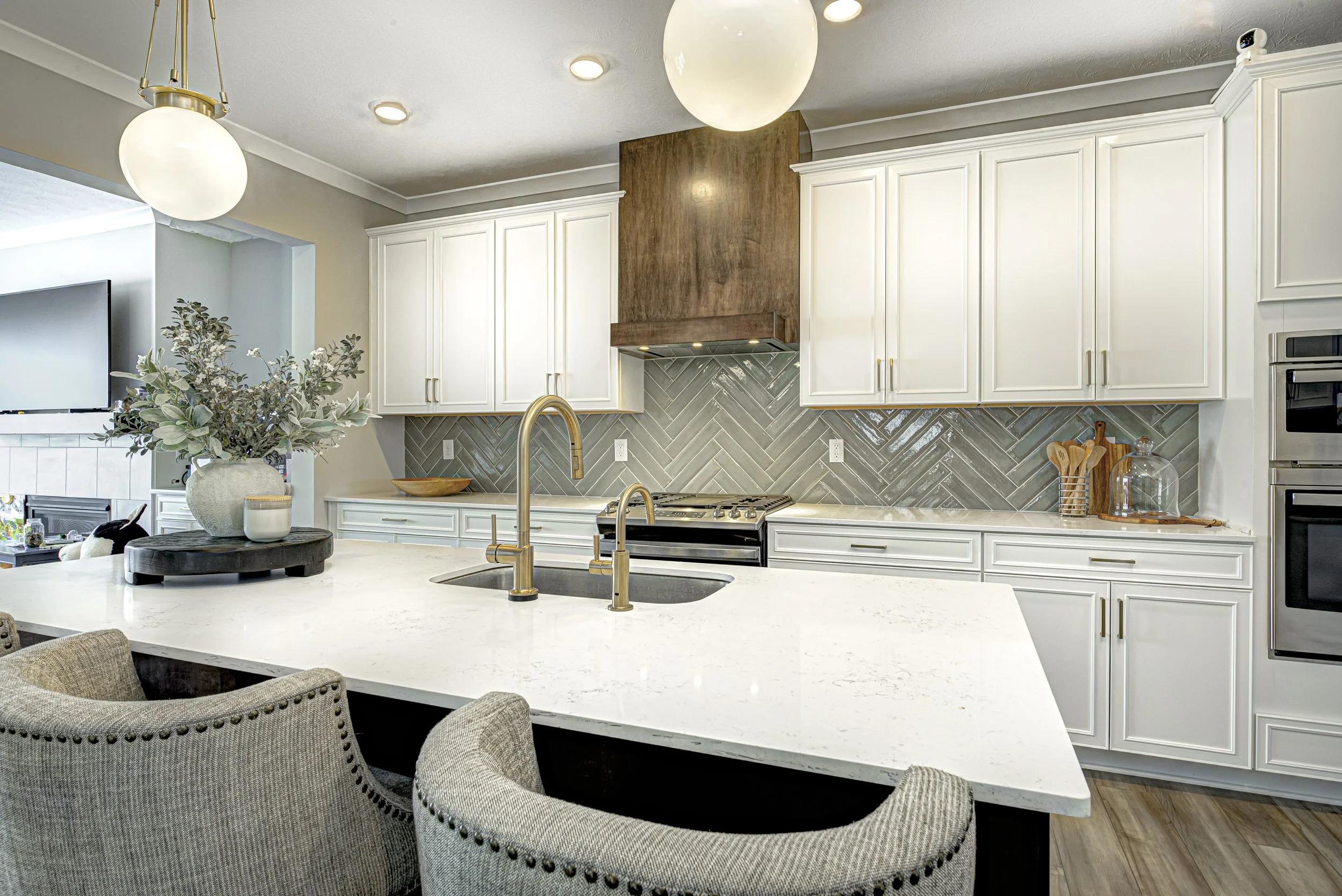 16795 Carlton rd_04.JPG