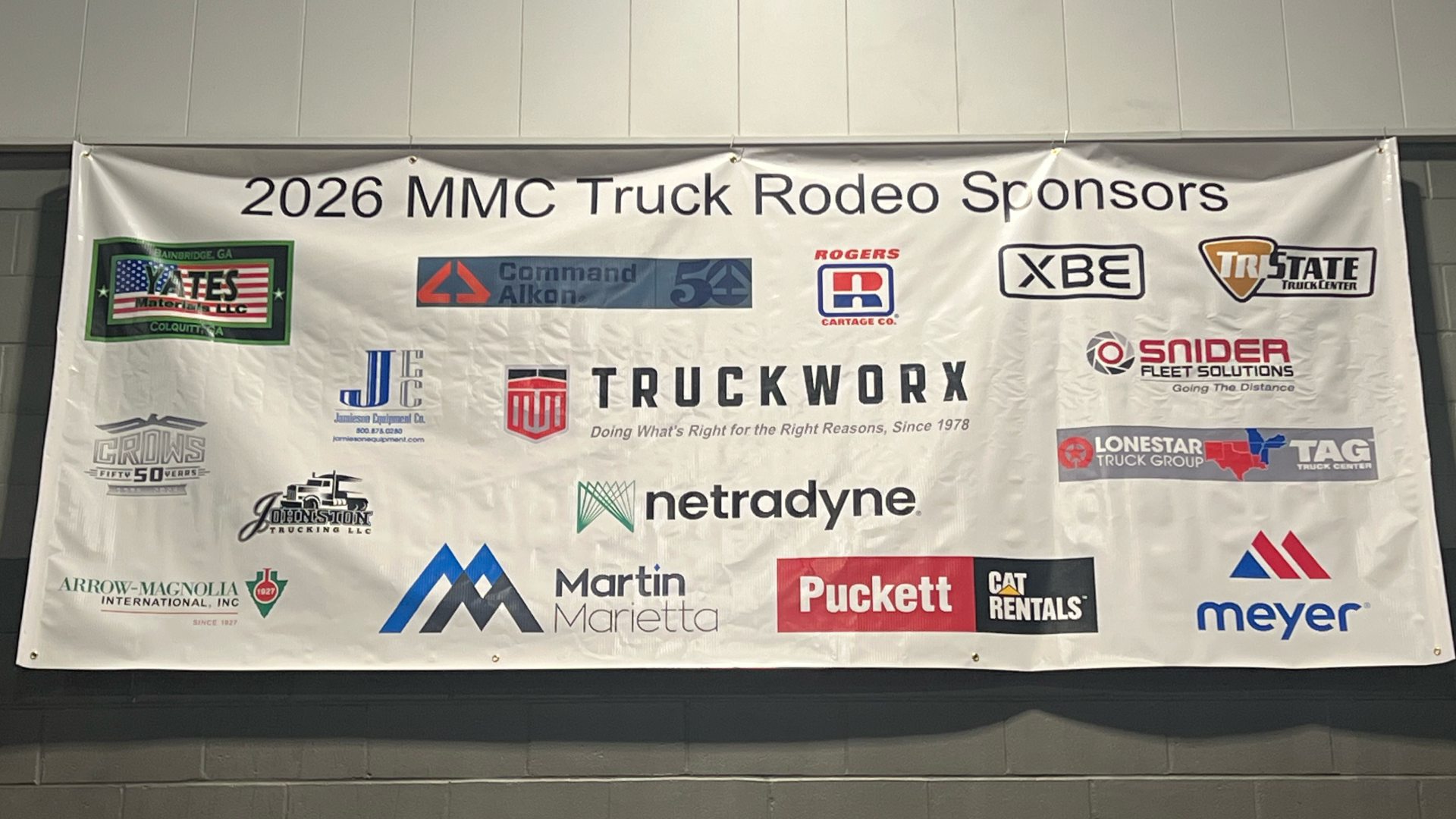 10_Winner-Prizes_Drawing-Sponsors_2.png