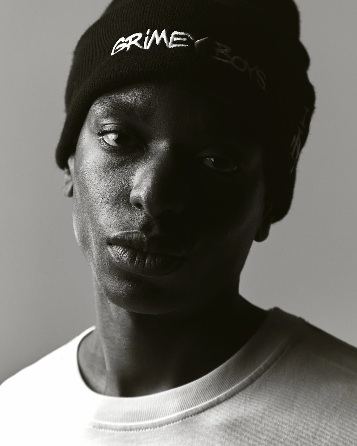 pedro-marnez-grimey-fashion-campaign-03.jpg