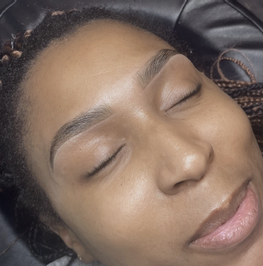 Brow Shaping Image 02.png