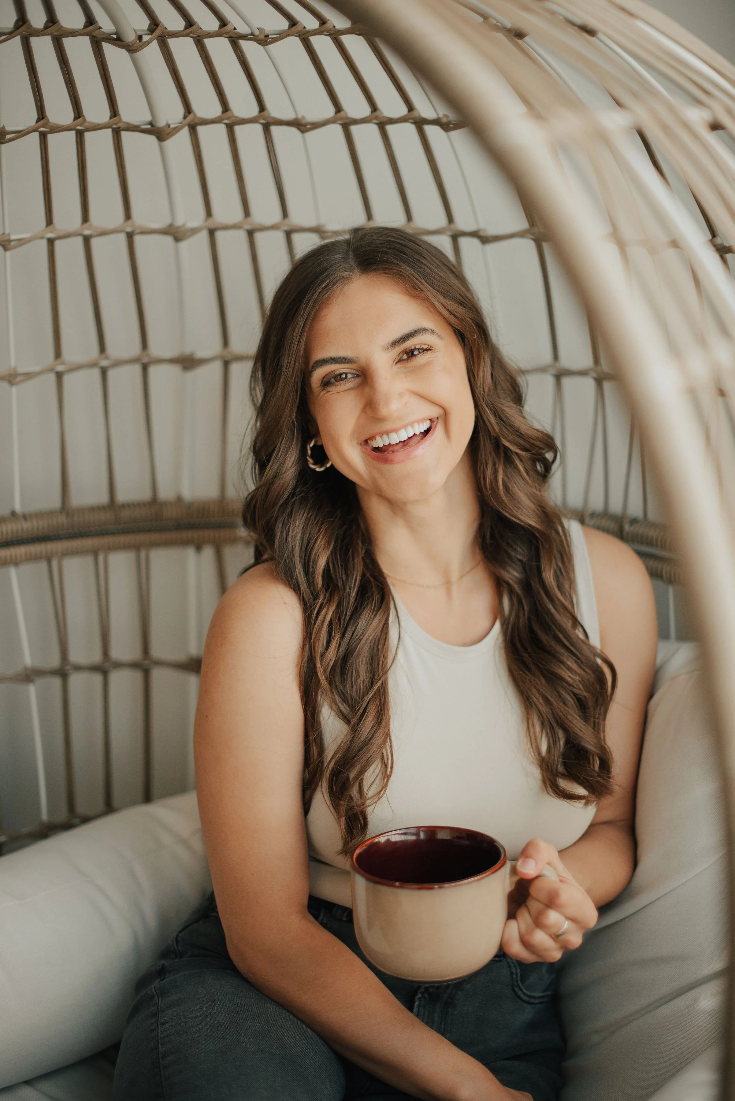 About — Kaitlyn Pscodna, MSW, LGSW/LLMSW, RDN, CSSD, CEDS, LDN