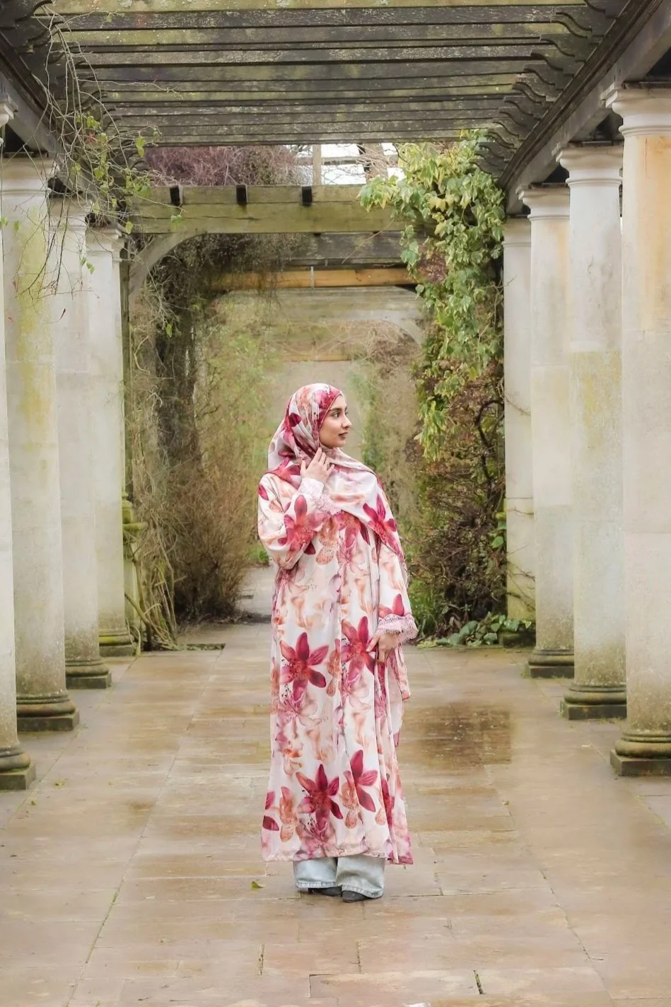 Dalia Watercolor Floral Abaya
