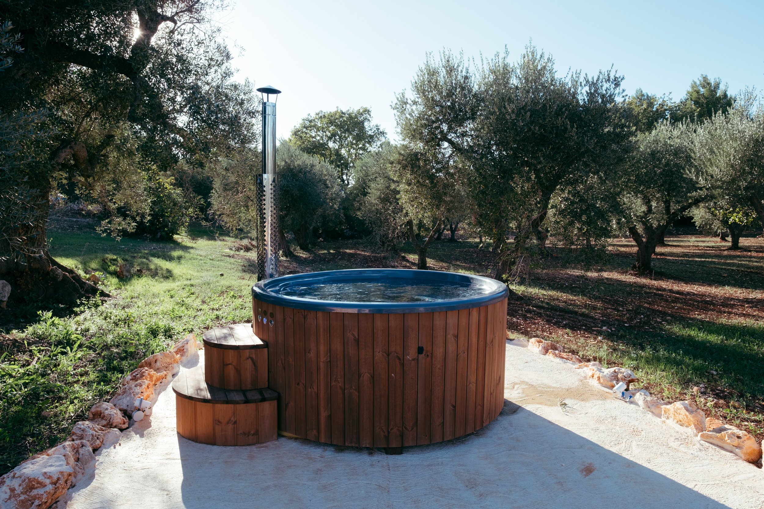 holiday rental - ostuni - hottub- casa oniro.jpg