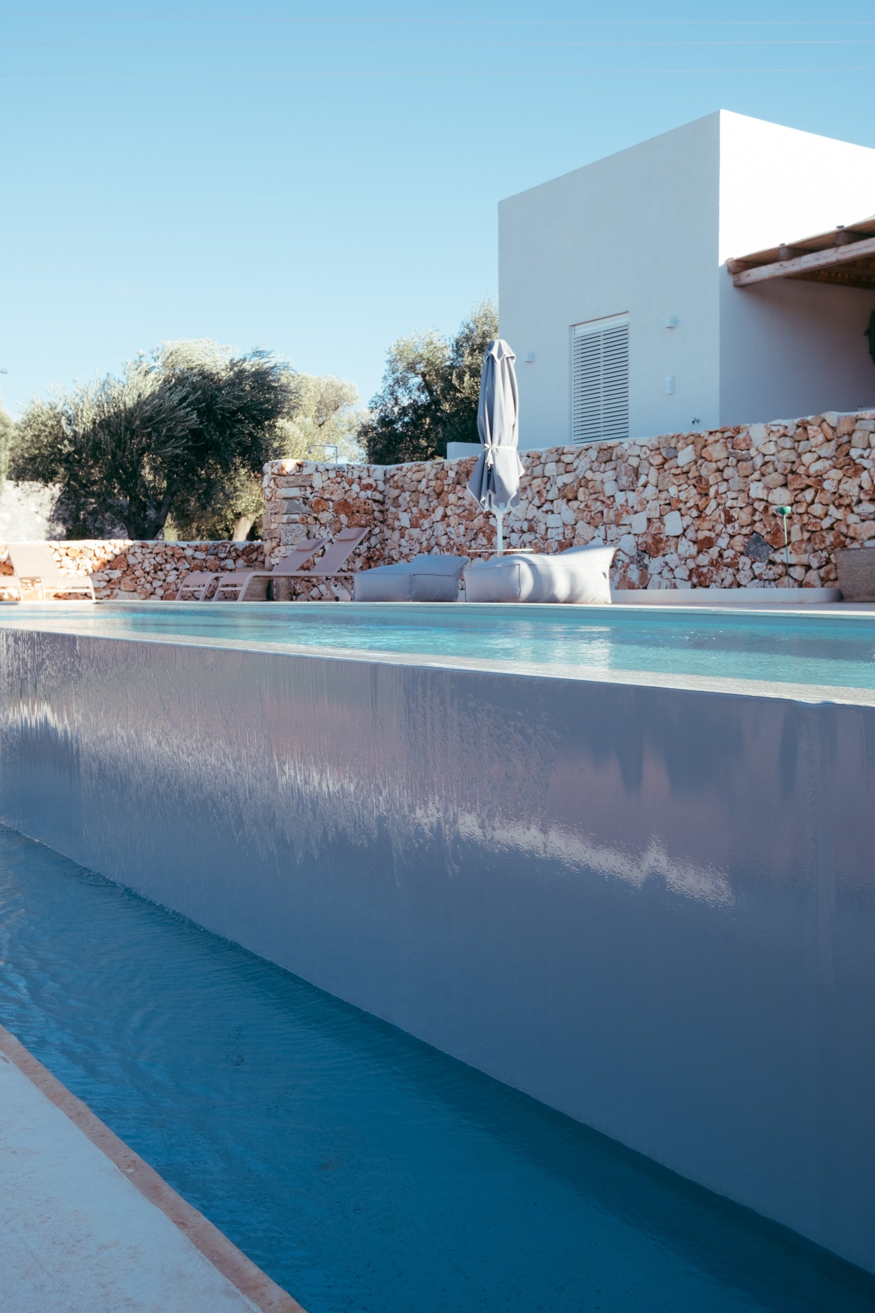 infiniti pool casa oniro holiday rental ostuni puglia.jpg