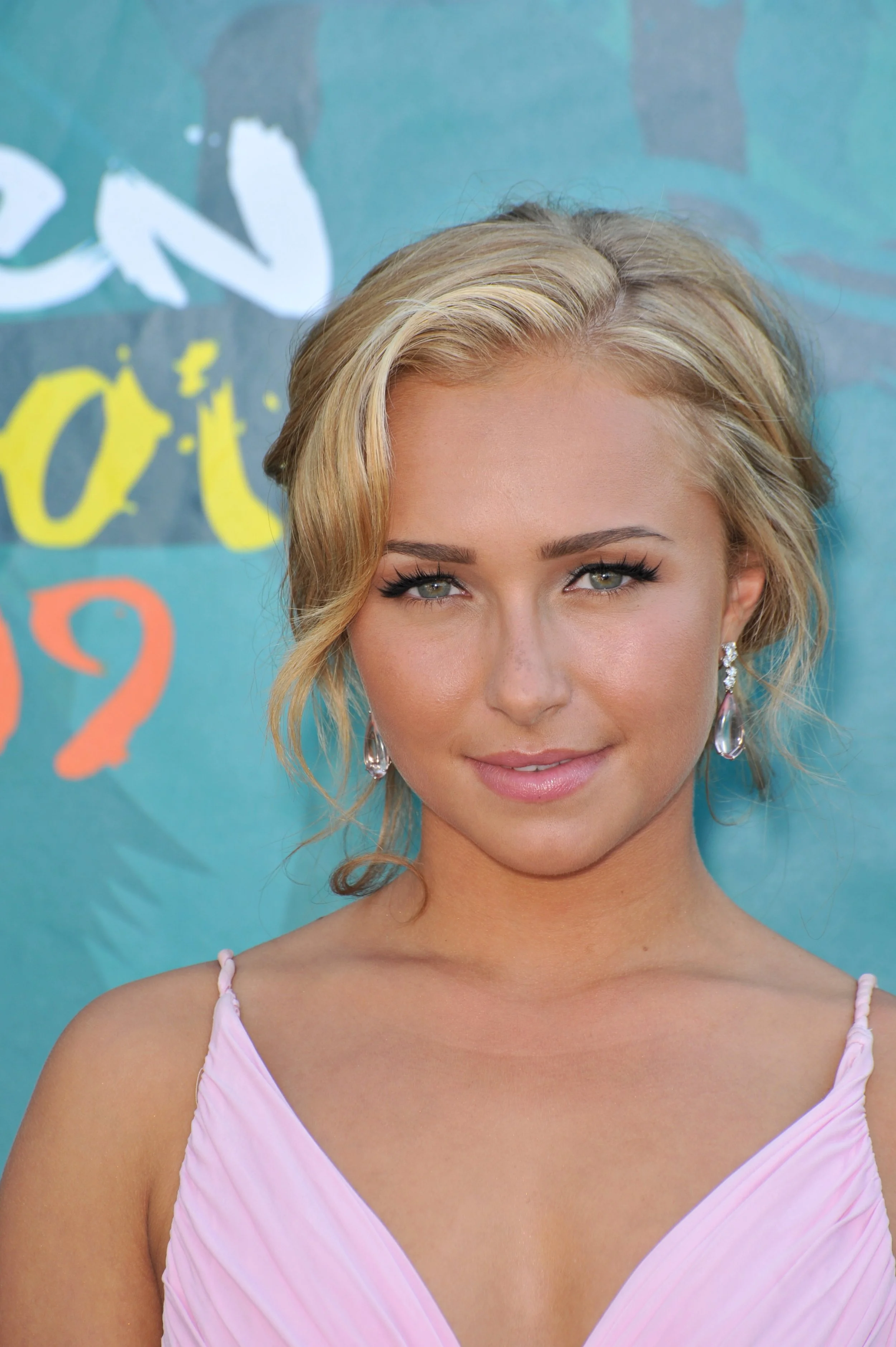 A Tough Pill to Swallow: Hayden Panettiere Is What Addiction Looks Like
