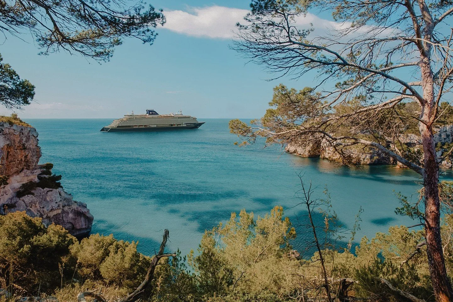 The Mediterranean is easy to get wrong when you try to plan it yourself. Too many stops, too much movement, not enough time to actually enjoy it.

Aboard Explora Journeys, everything is designed to flow. From Rome to Barcelona, the South of France to