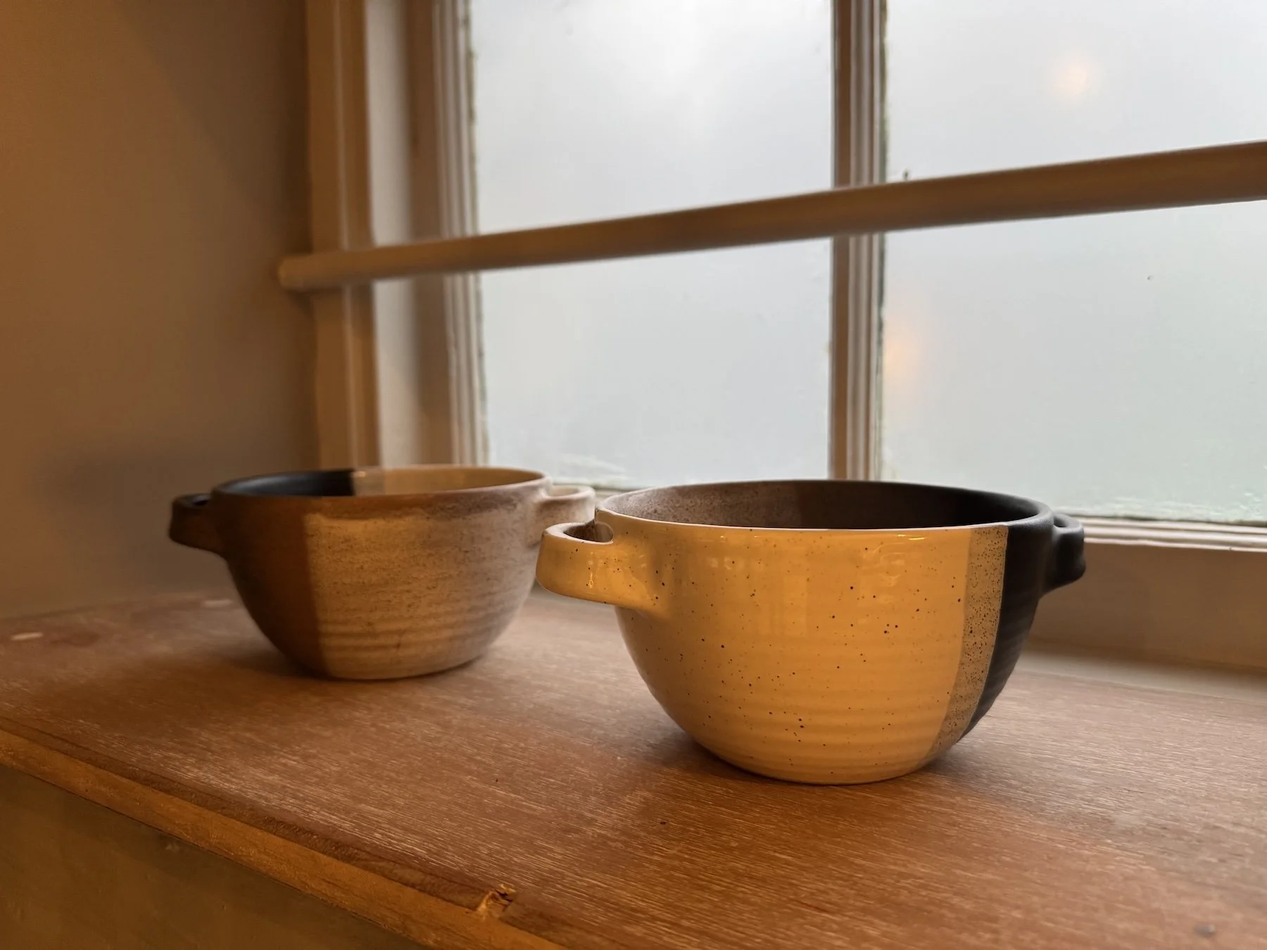 decorative ceramic bowls in the clinic.jpg