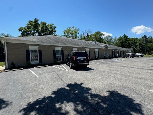 Office Suite Leased in Saint Matthews 