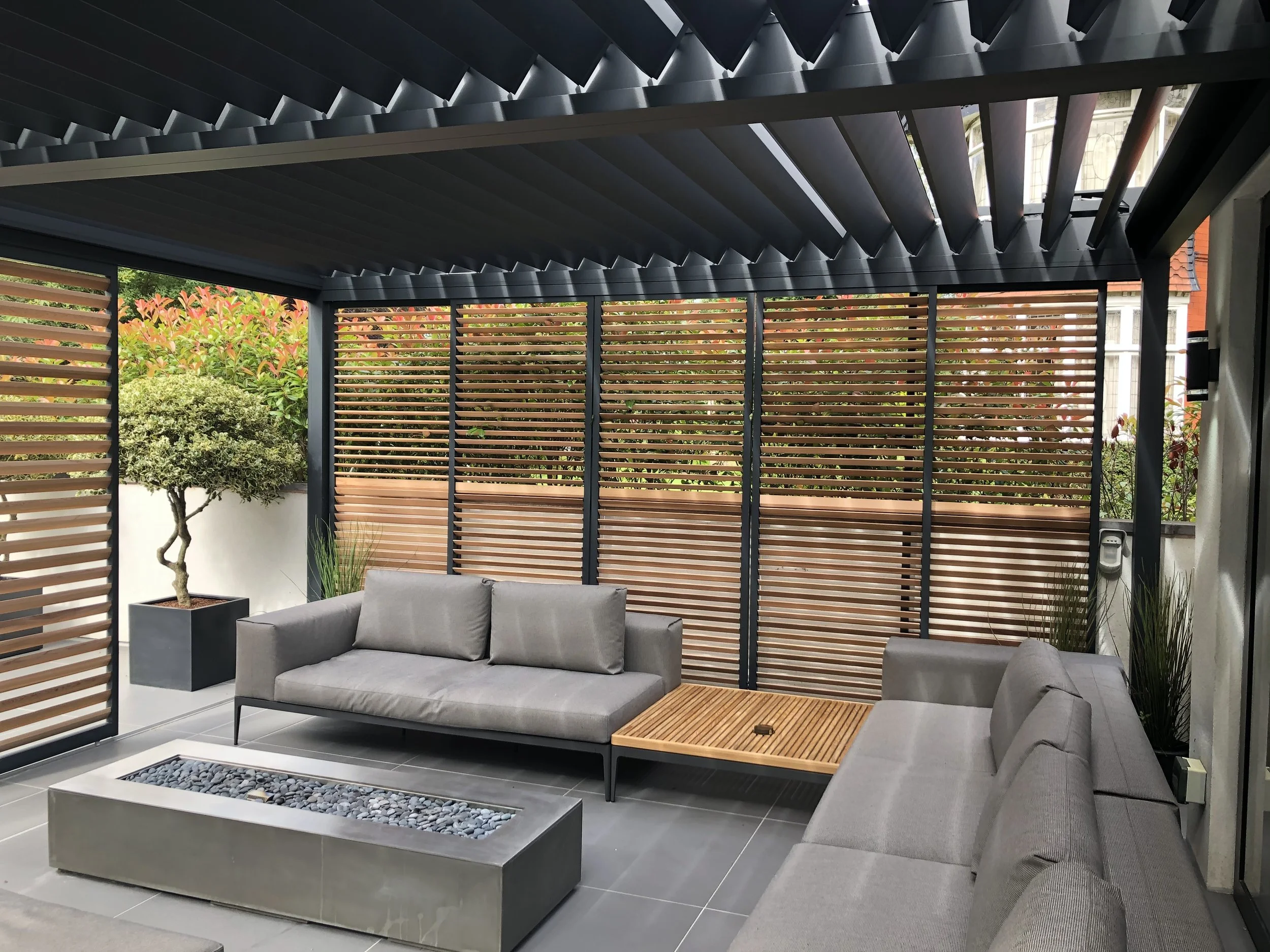 Perle Renson Premium Luxury Canopies by Renson. Louvered Pergola Roof Canopy. High ...