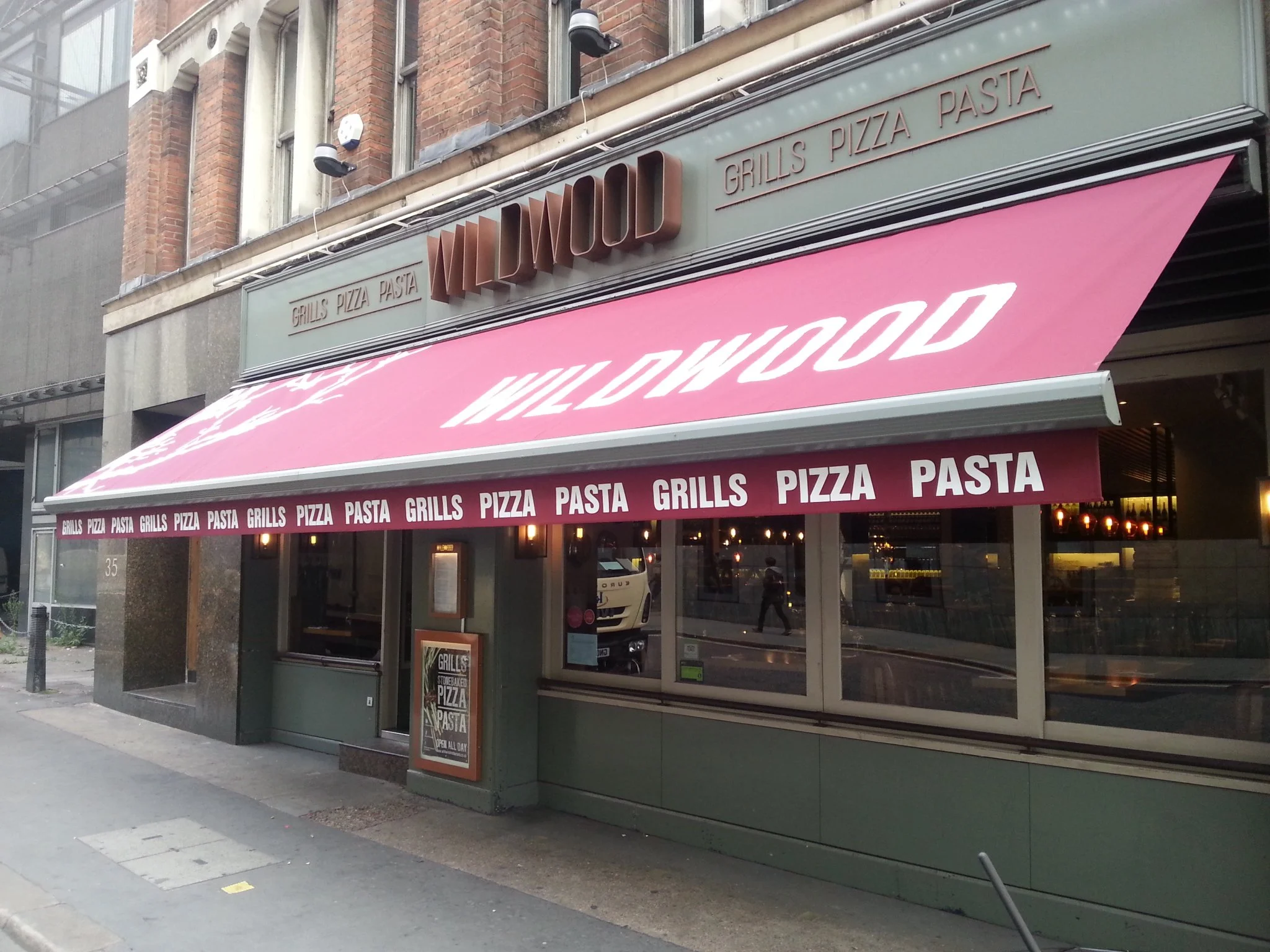 Commercial Awnings for Restaurants