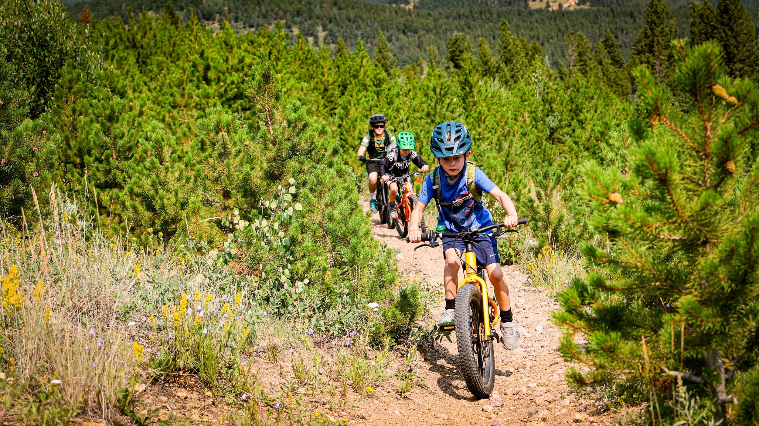 Best bike teams near me youth mountain bike team bike club boulder CO best bike team for kids Dowbhill mtb and race support SMBA Singletrack Mountain Bike Adventures