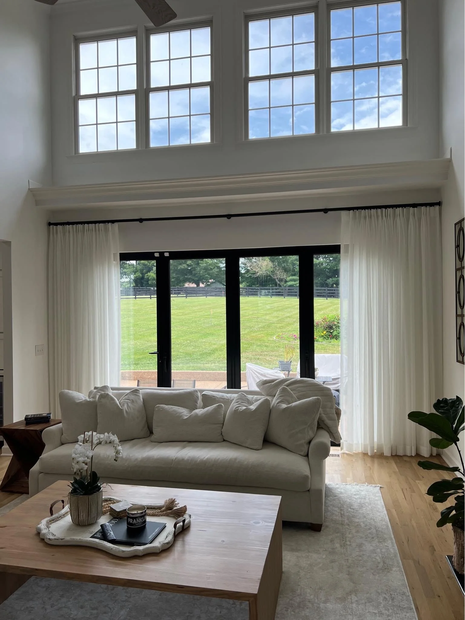 2026 Window Treatment Trends: Smart Tech and Natural Style for Tennessee Homes