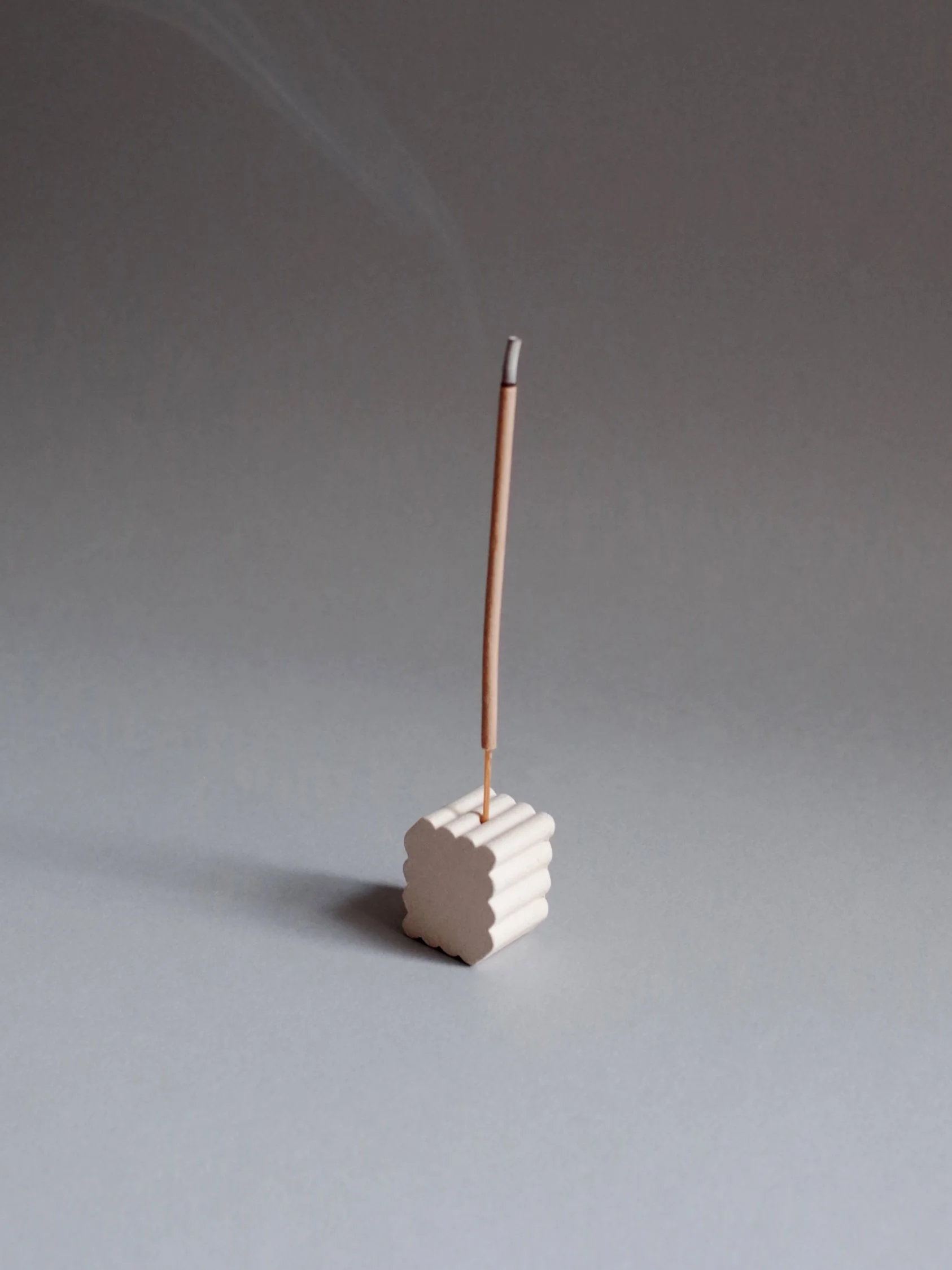 incense_cream_01.jpg