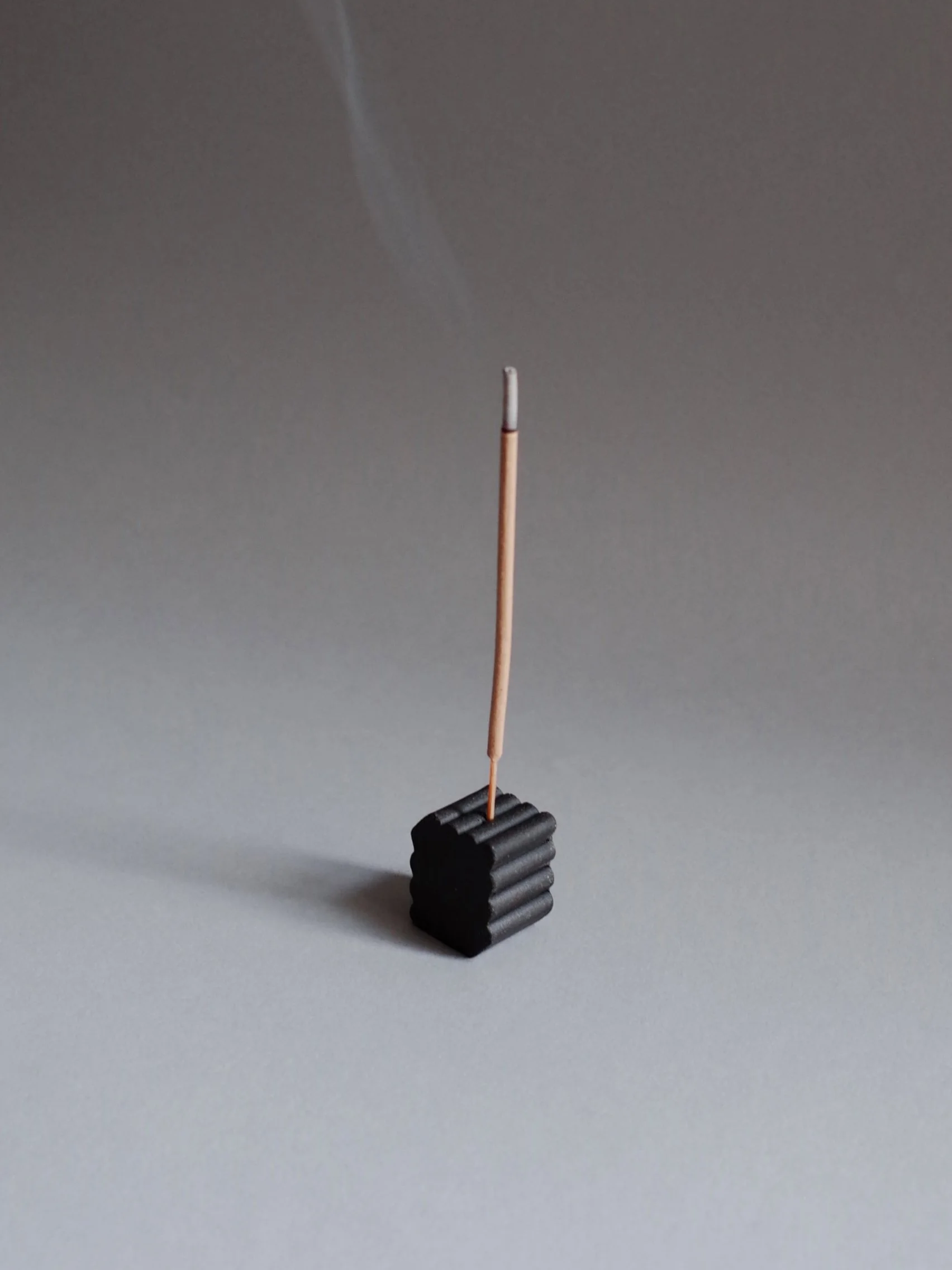 incense_black_01.jpg