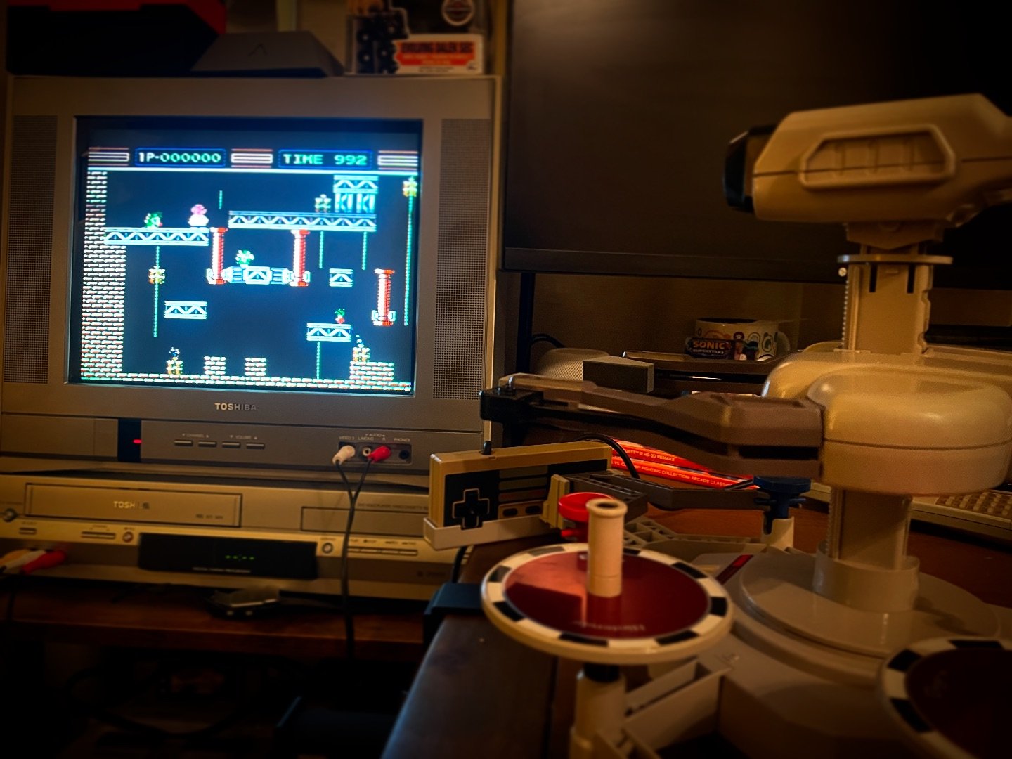 #nes #rob successfully been fixed and now picks things up and puts them down #gyromite #nintendo #retrogaming #supersmashbros