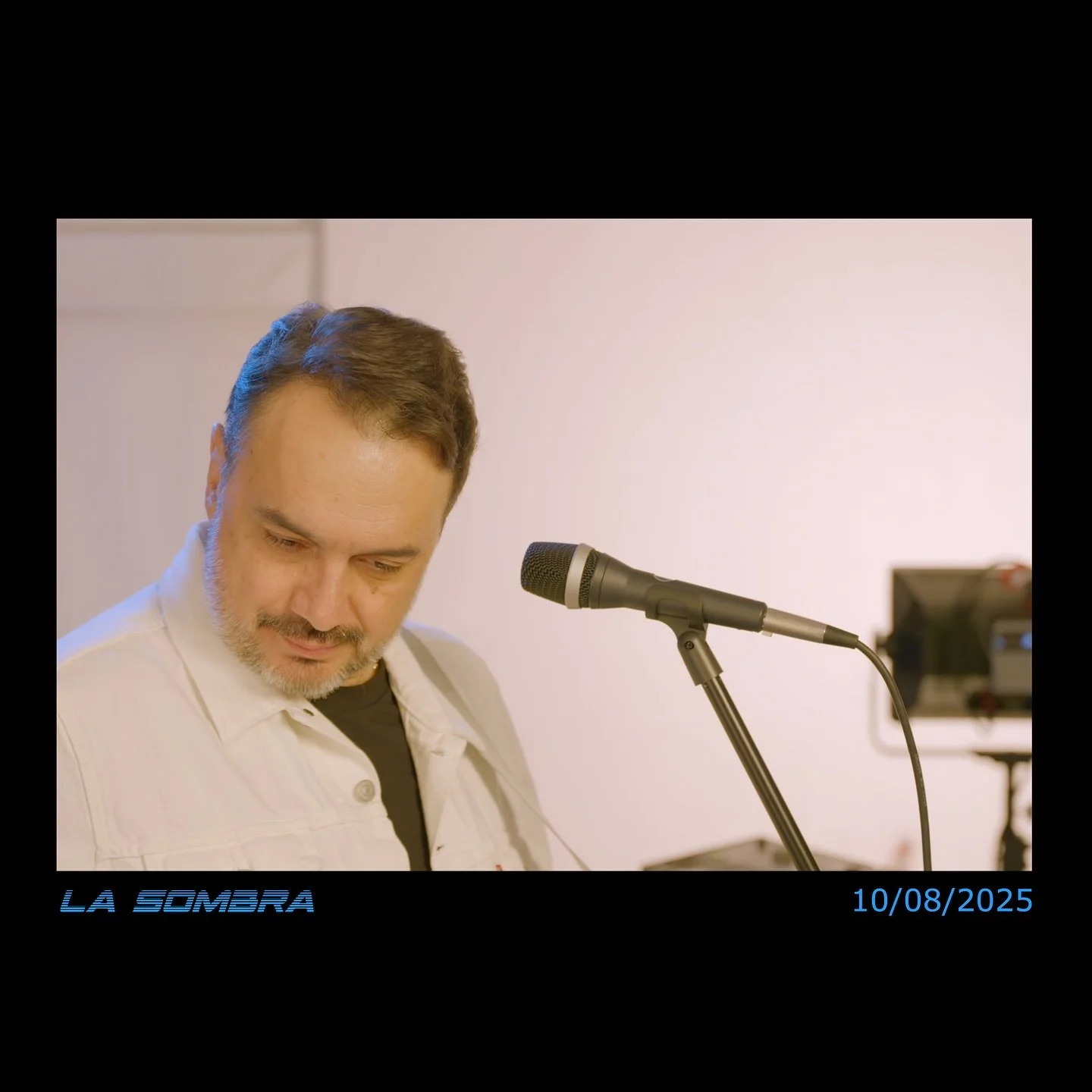 El pr&oacute;ximo domingo 10 de agosto, a las 9:00 p.m; estreno mi sexto video promocional celebrando el vig&eacute;simo aniversario de mi segundo disco de estudio titulado Cu&aacute;ntica. La canci&oacute;n se titula La Sombra, un tema que habla ace