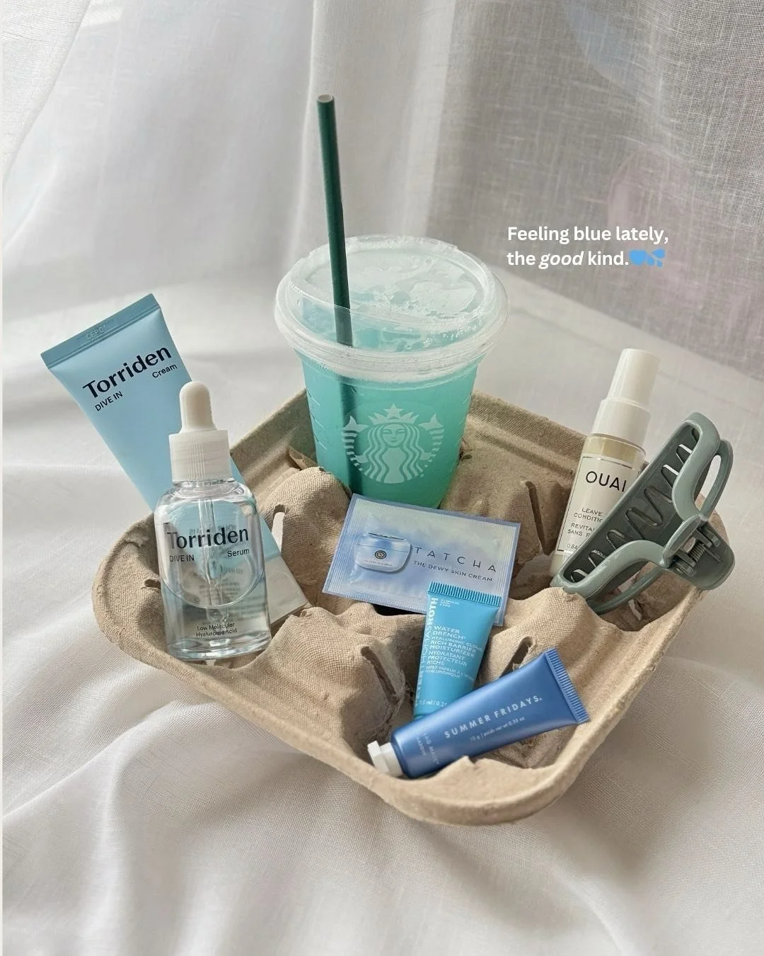 𝐅𝐞𝐞𝐥𝐢𝐧𝐠 𝐛𝐥𝐮𝐞 𝐥𝐚𝐭𝐞𝐥𝐲 &mdash; 𝒃𝒖𝒕 𝒕𝒉𝒆 𝒈𝒐𝒐𝒅 𝒌𝒊𝒏𝒅.

Hydration is MOTHER when it comes to skincare and brow healing &mdash; and I&rsquo;m not just talking about water. We&rsquo;re serving blue serums + cold drinks for that s