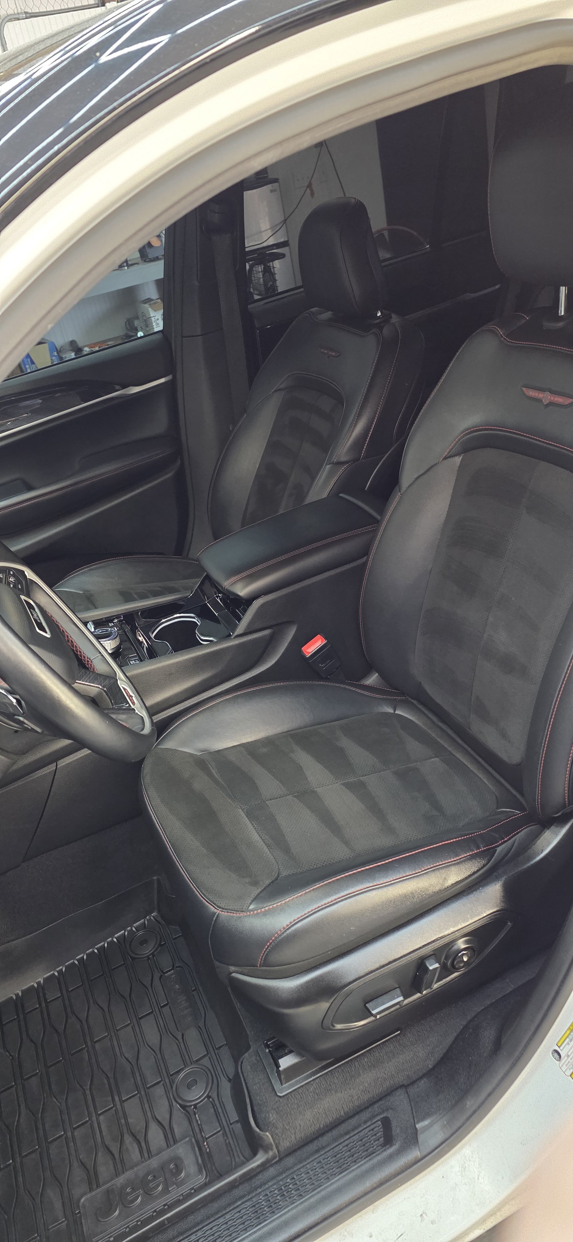 jeep interior detail