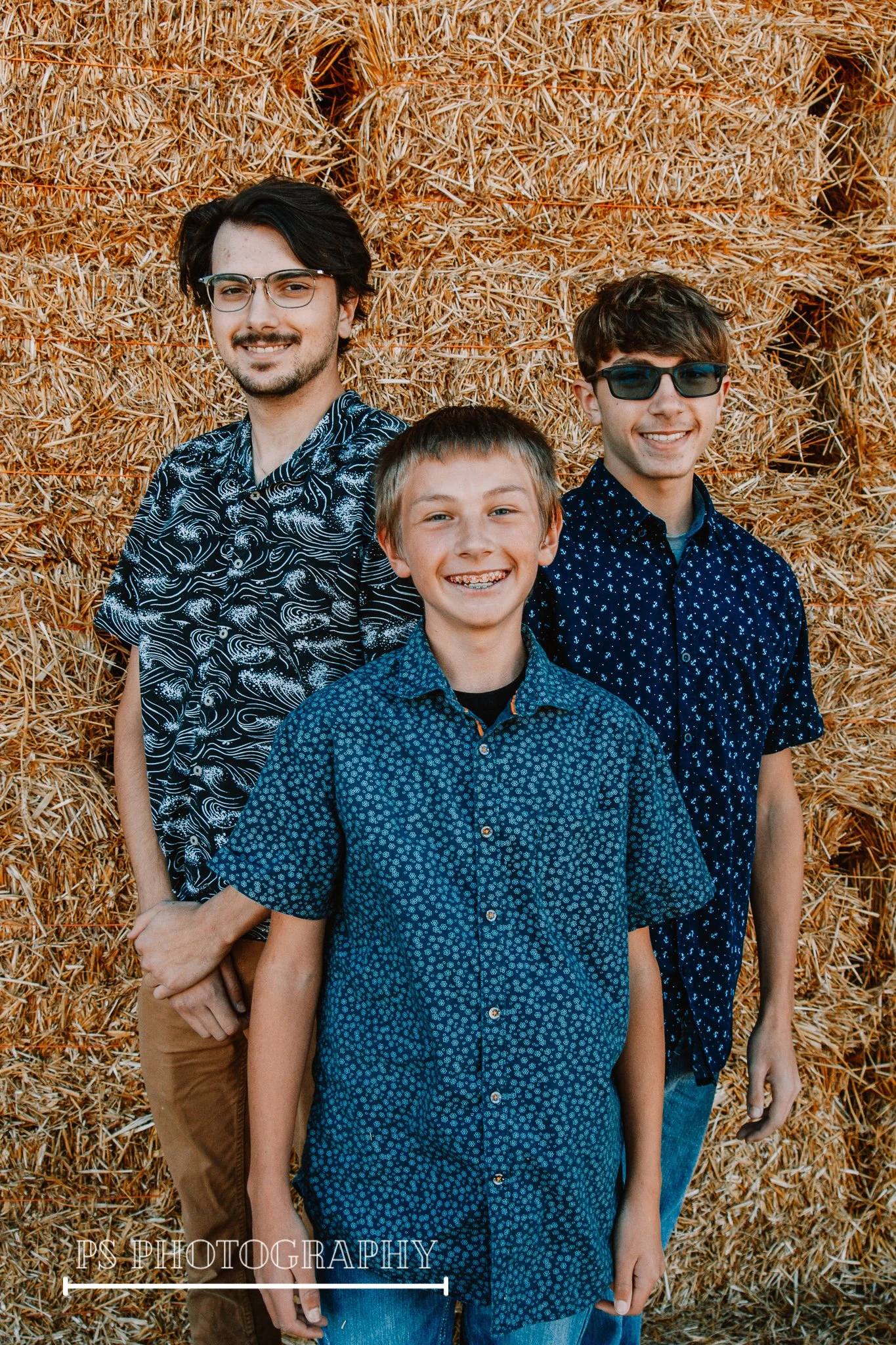 trevor & fam0914.jpg