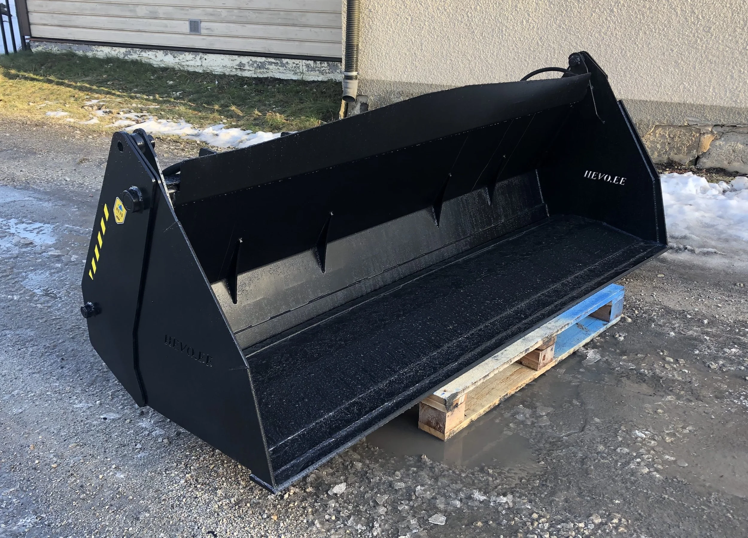 4 in 1 bucket 2400mm