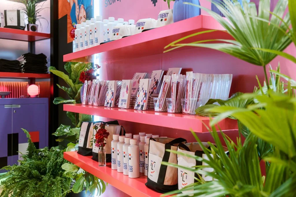 Jungle Truck plant rentals creating a welcoming convention booth lounge in New Orleans.