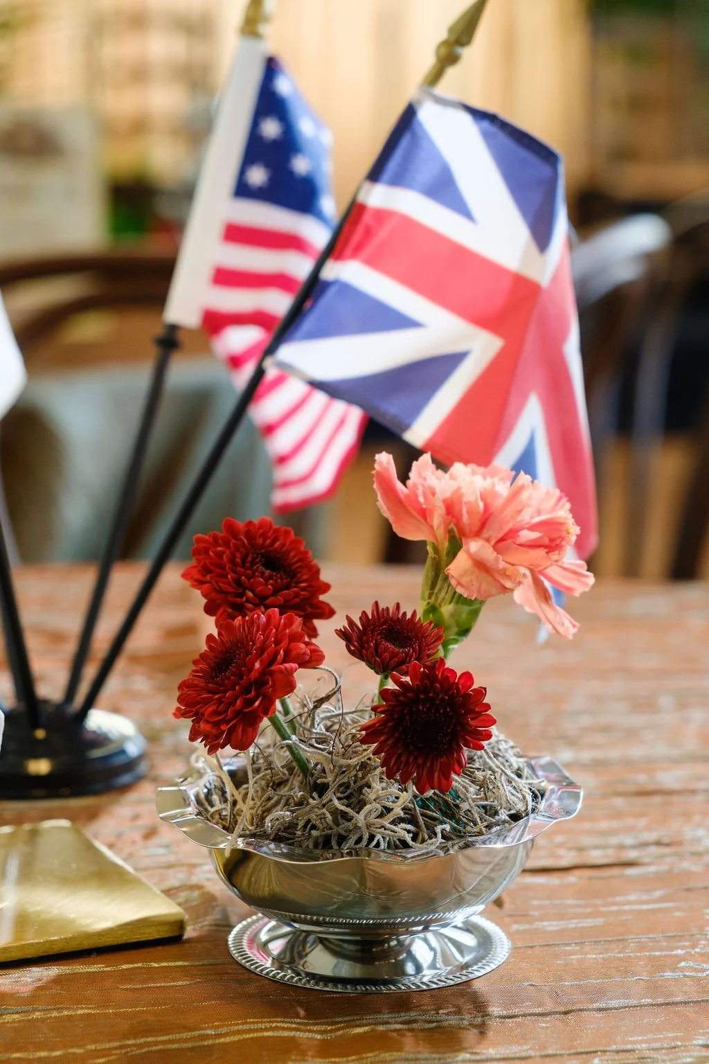 New Orleans plant rentals and event florals for weddings and corporate gatherings. Lush tropical greenery with seasonal bloom accents.