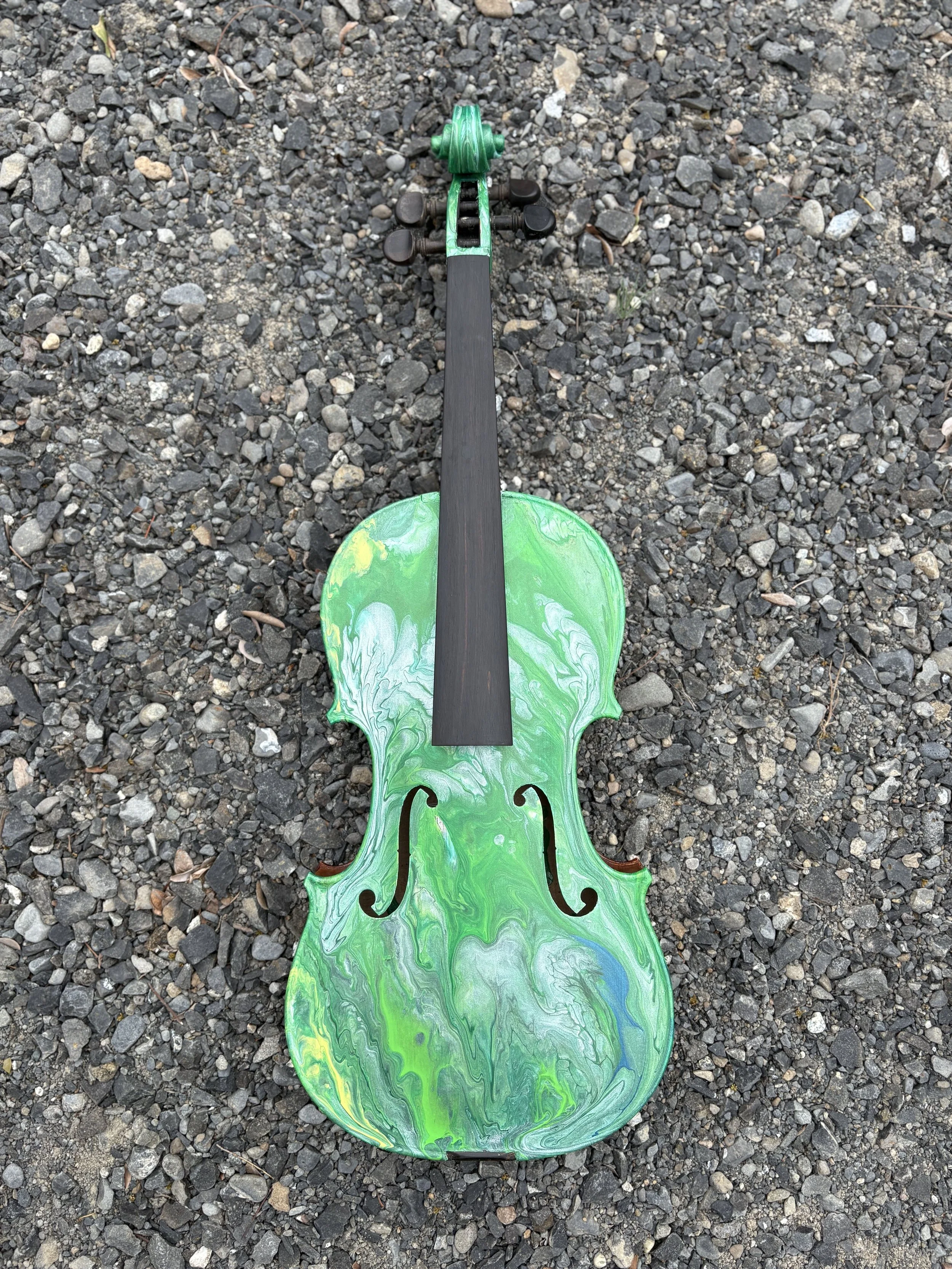 Leaf Green, 22" violin (3/4)