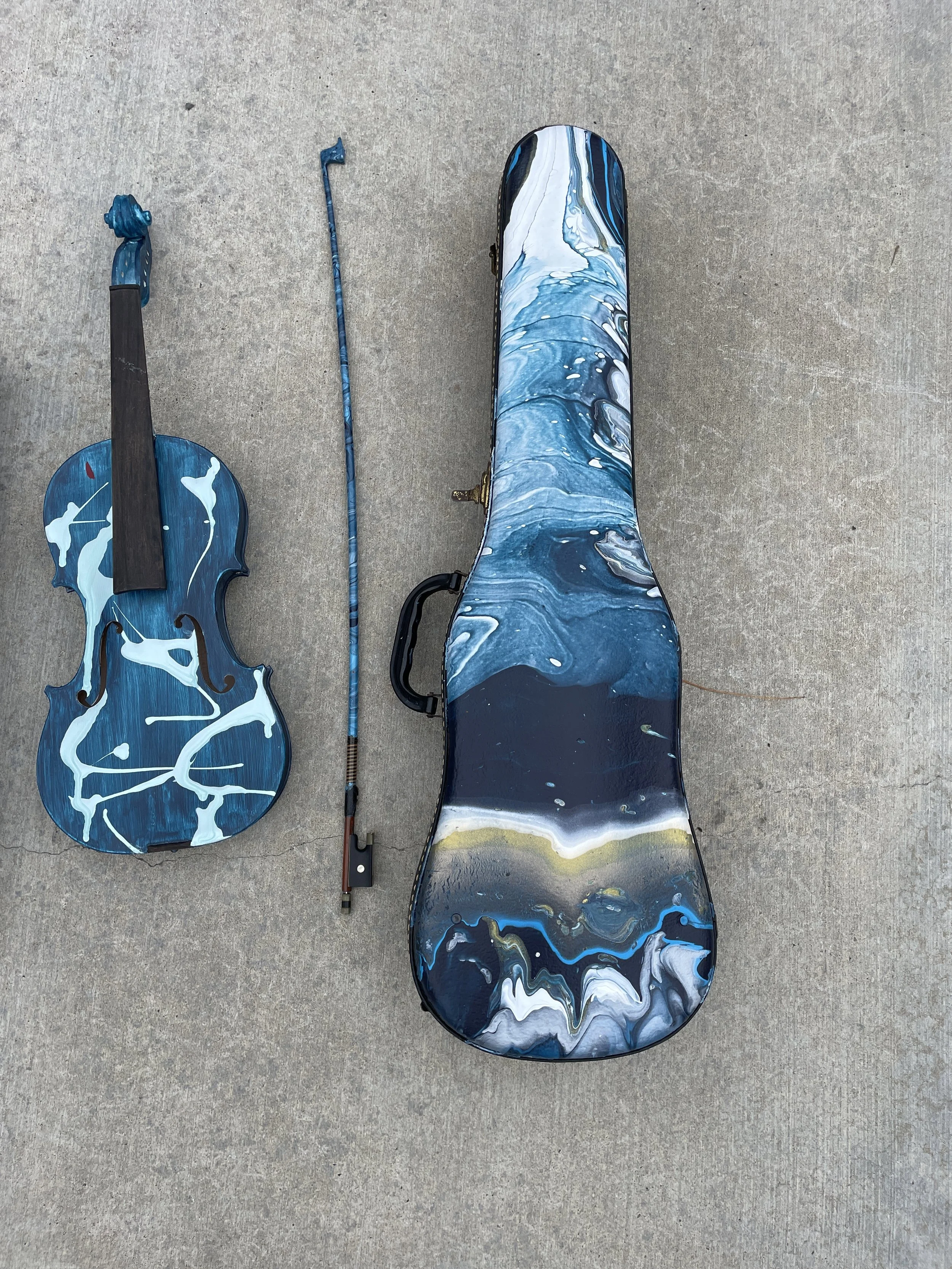 Get Kraken, bow, Faciebat leather case