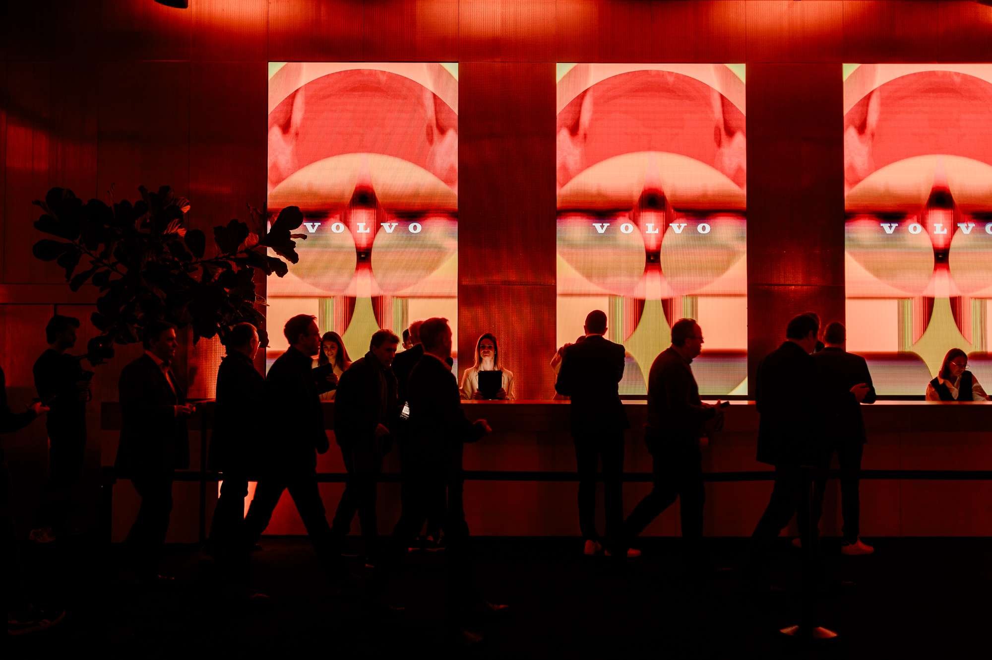 Victor Verhelst VOLVO Car Ambassador Art x Brand experience EX60 Launch Belgium Automotive collab PLUS-ONE Projects Cultural direction Gallery digital art new media Walkie Talkie We make You Happy7.jpg
