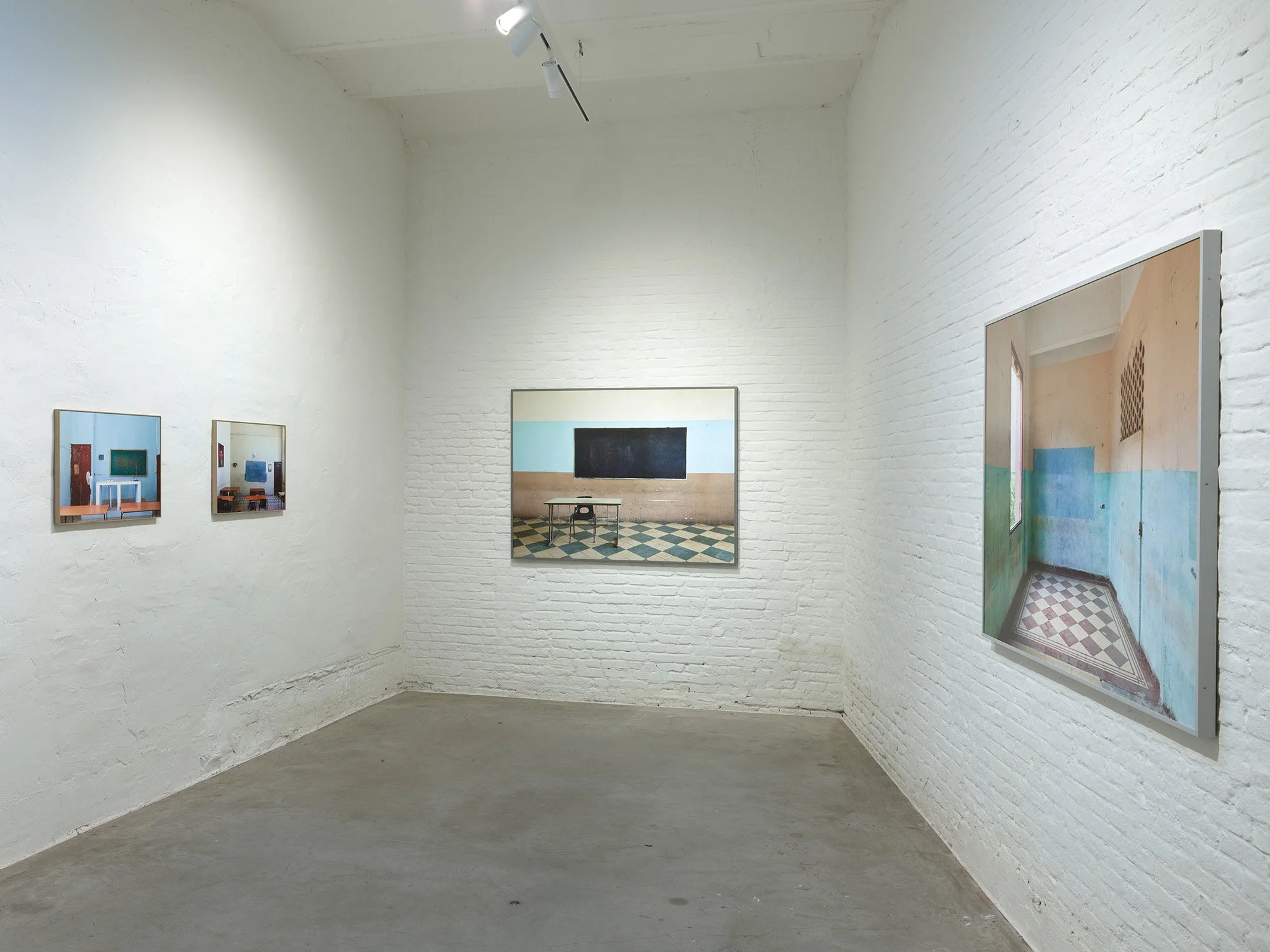 Bert Danckaert EL JARDIN DE LOS CEREZOS Cines Templos Aulas PLUS-ONE Projects Gallery space Antwerp solo exhibition views Artist pics WEB20.jpg